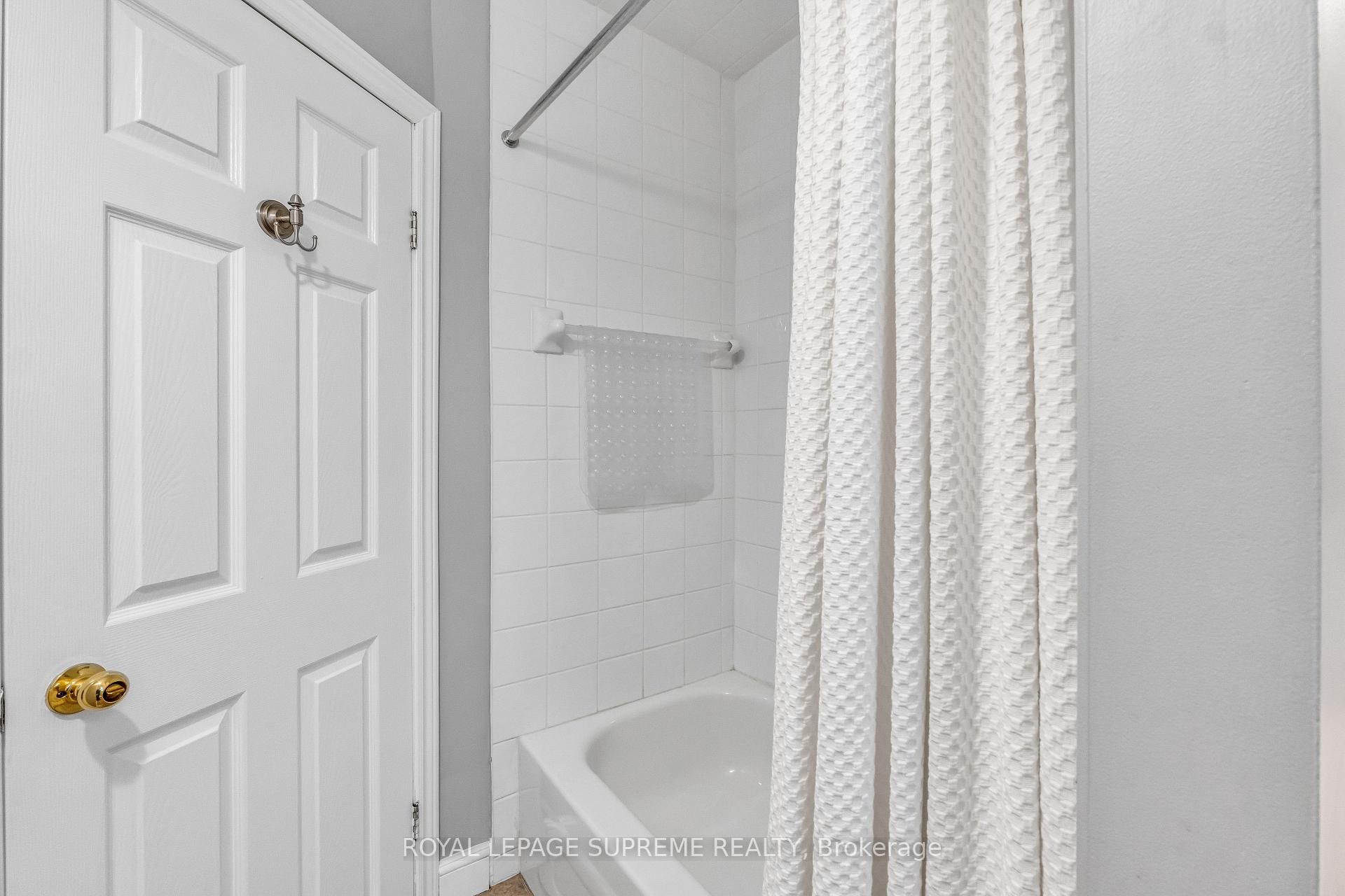 121 Millicent Street