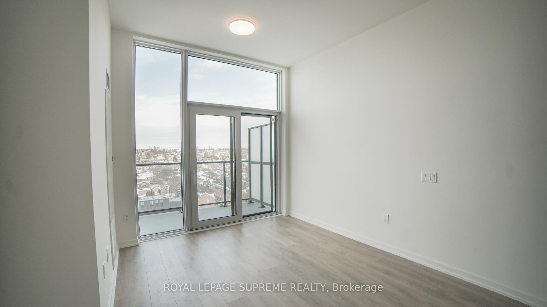 1285 Dupont Street 1205