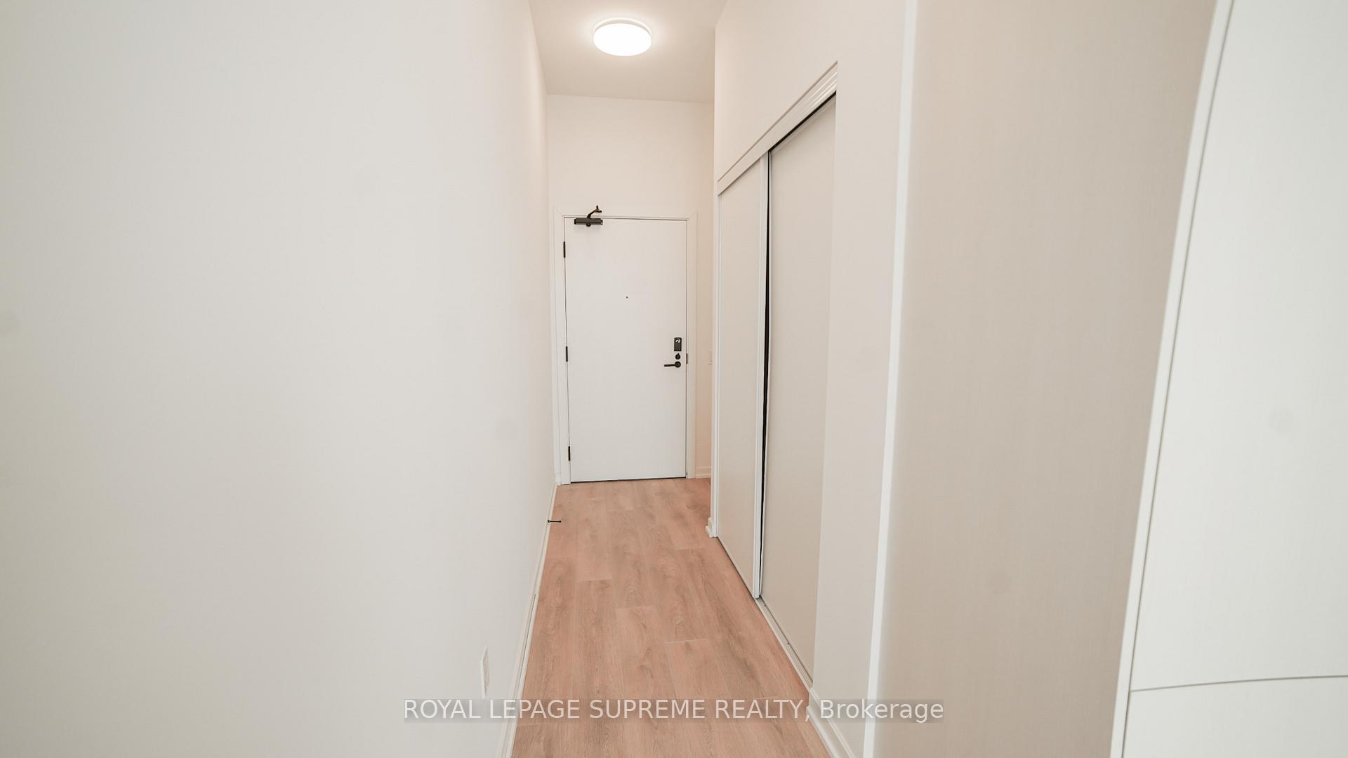 1285 Dupont Street 1205