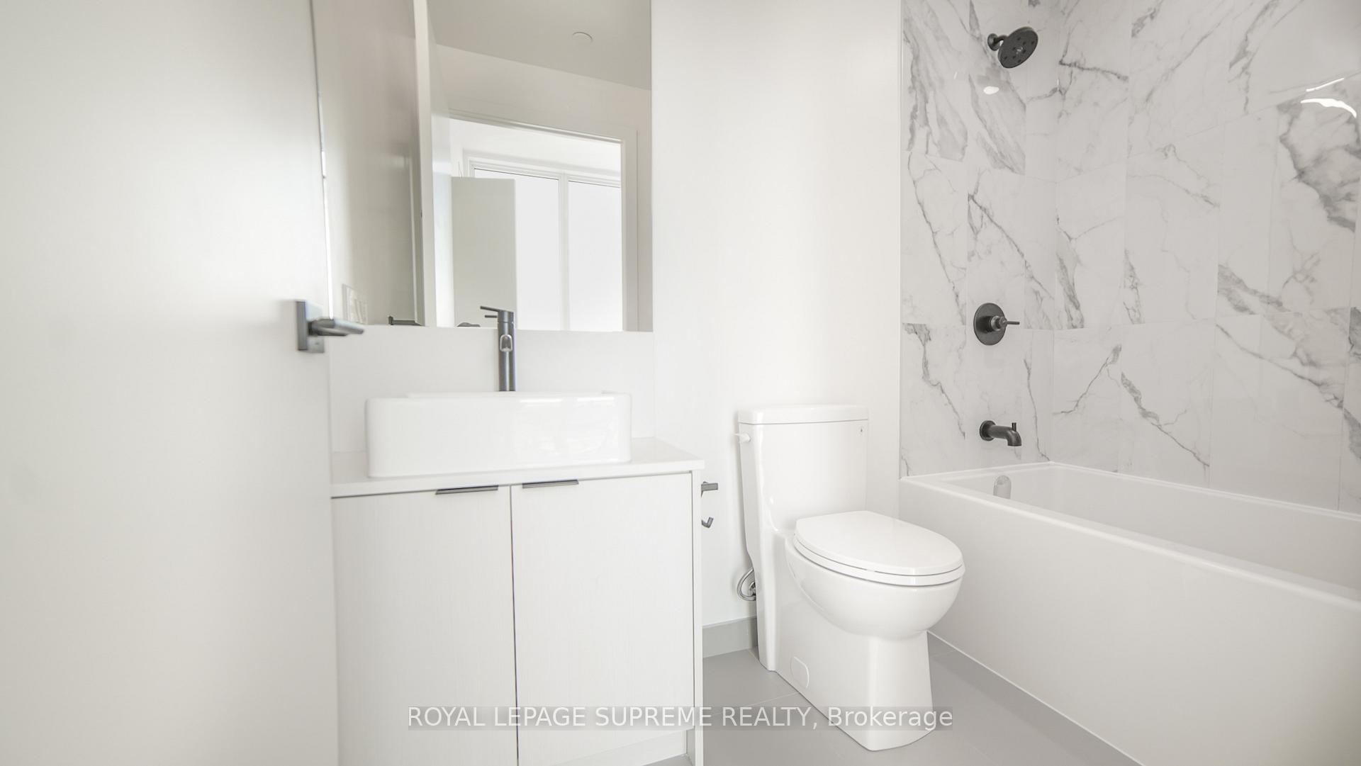 1285 Dupont Street 1205