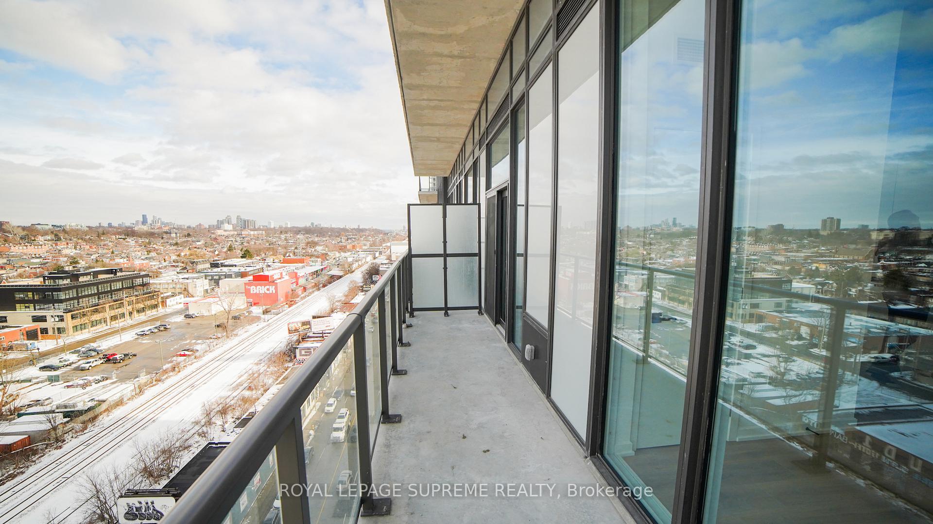 1285 Dupont Street 1205