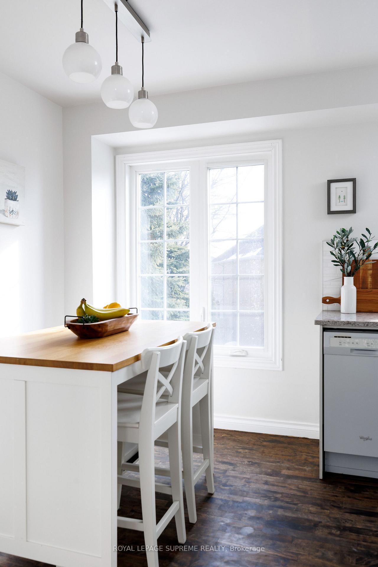 6950 Tenth Line W 23