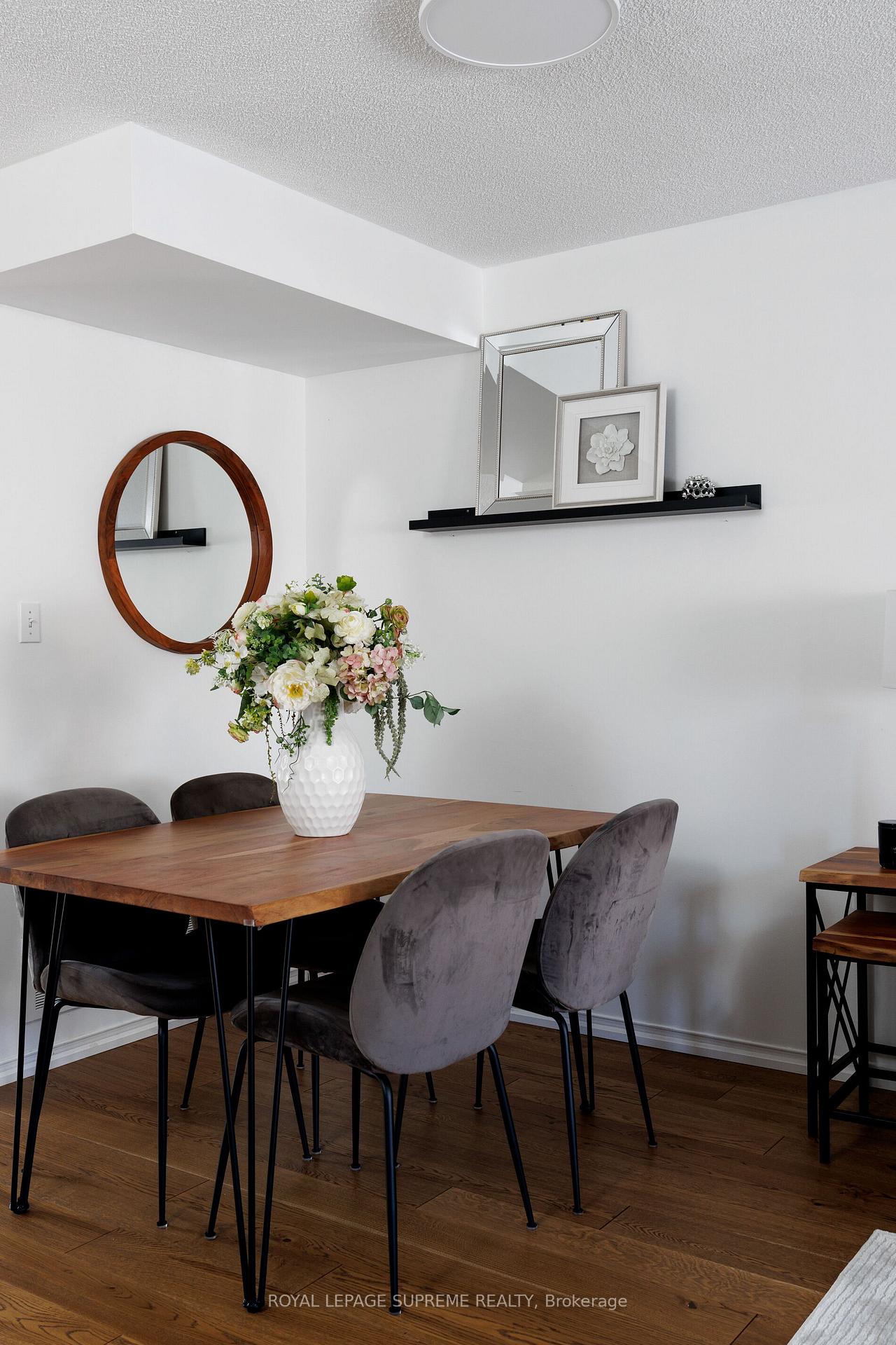 6950 Tenth Line W 23