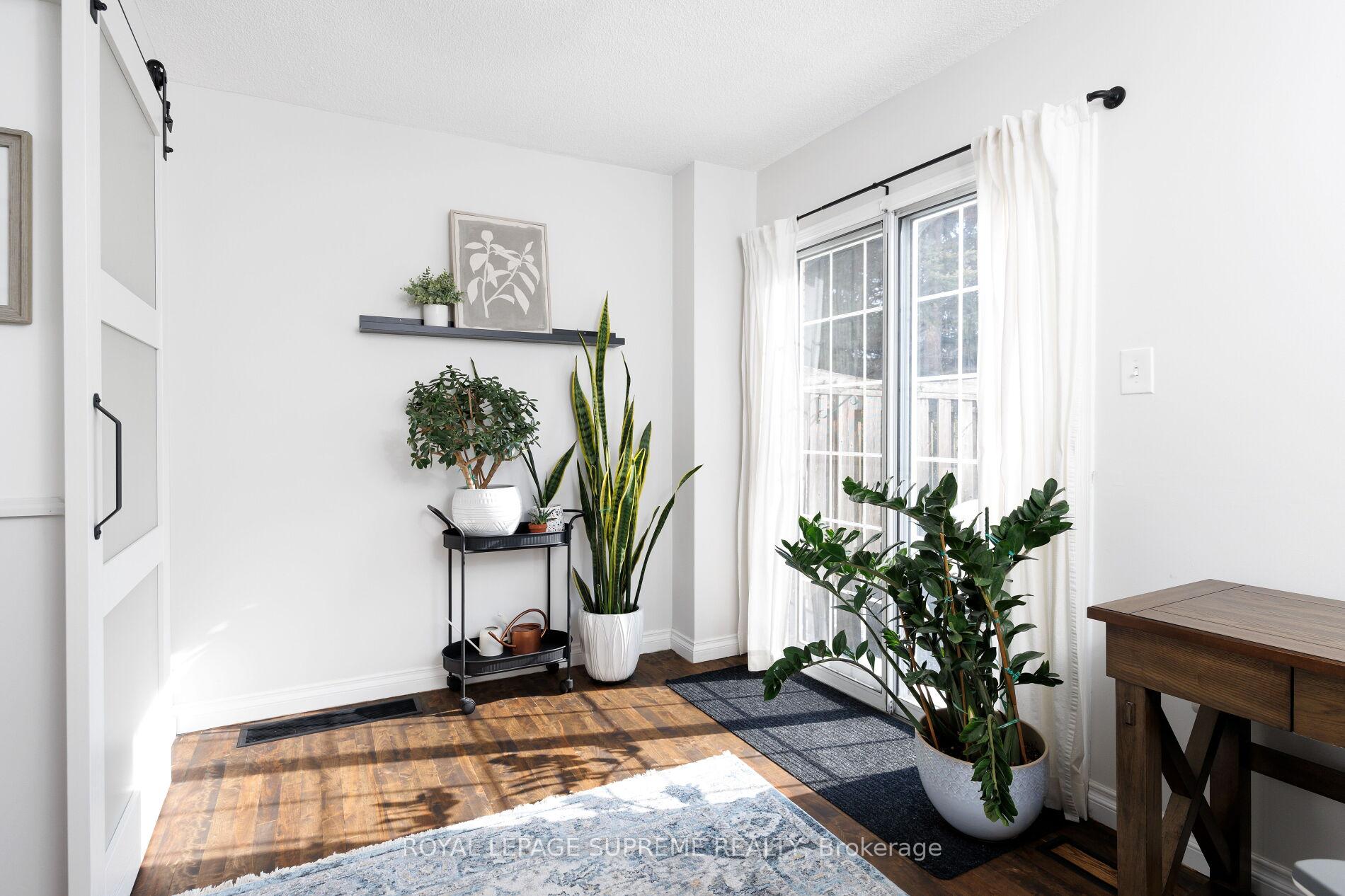 6950 Tenth Line W 23