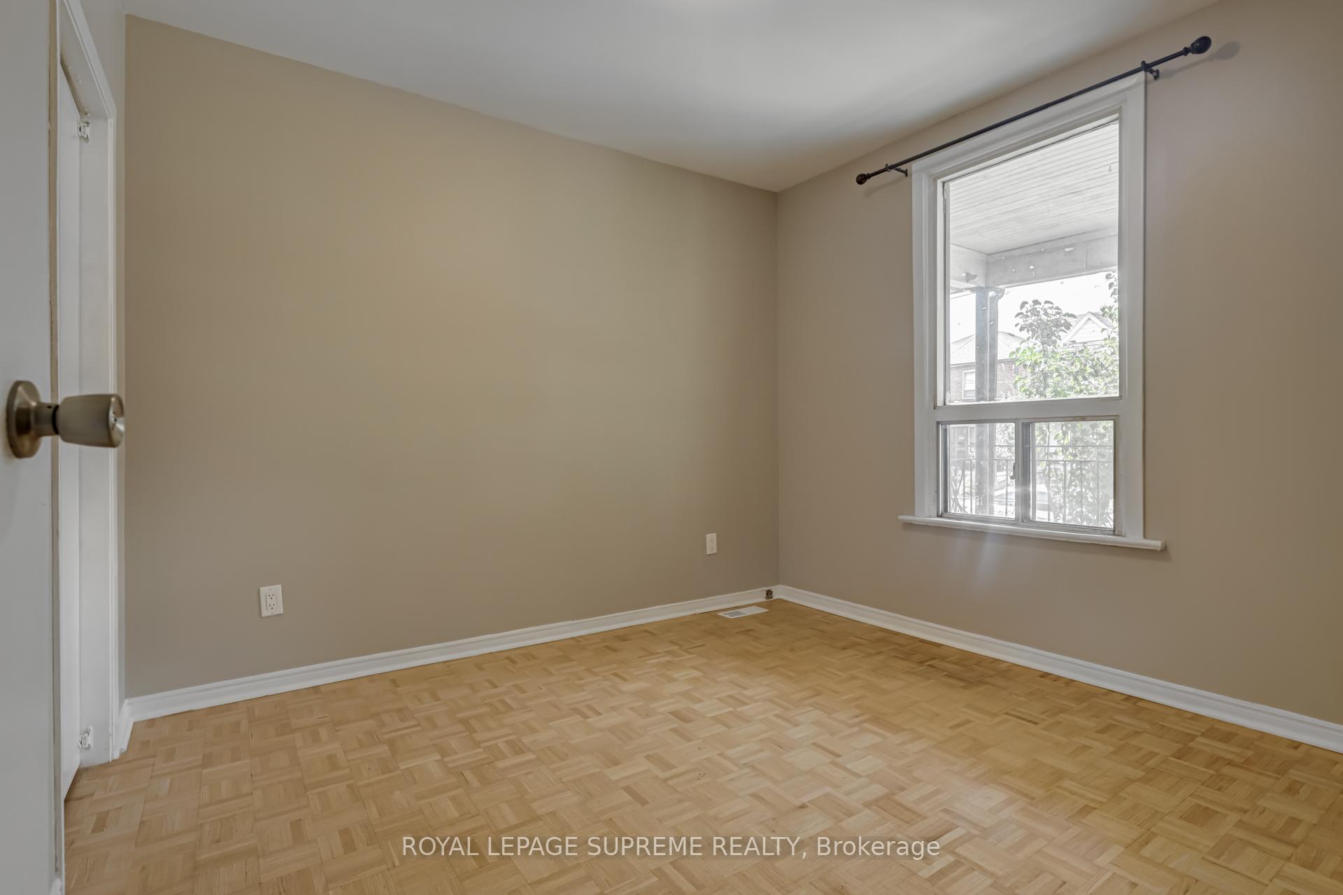 367 Westmoreland Avenue N Main