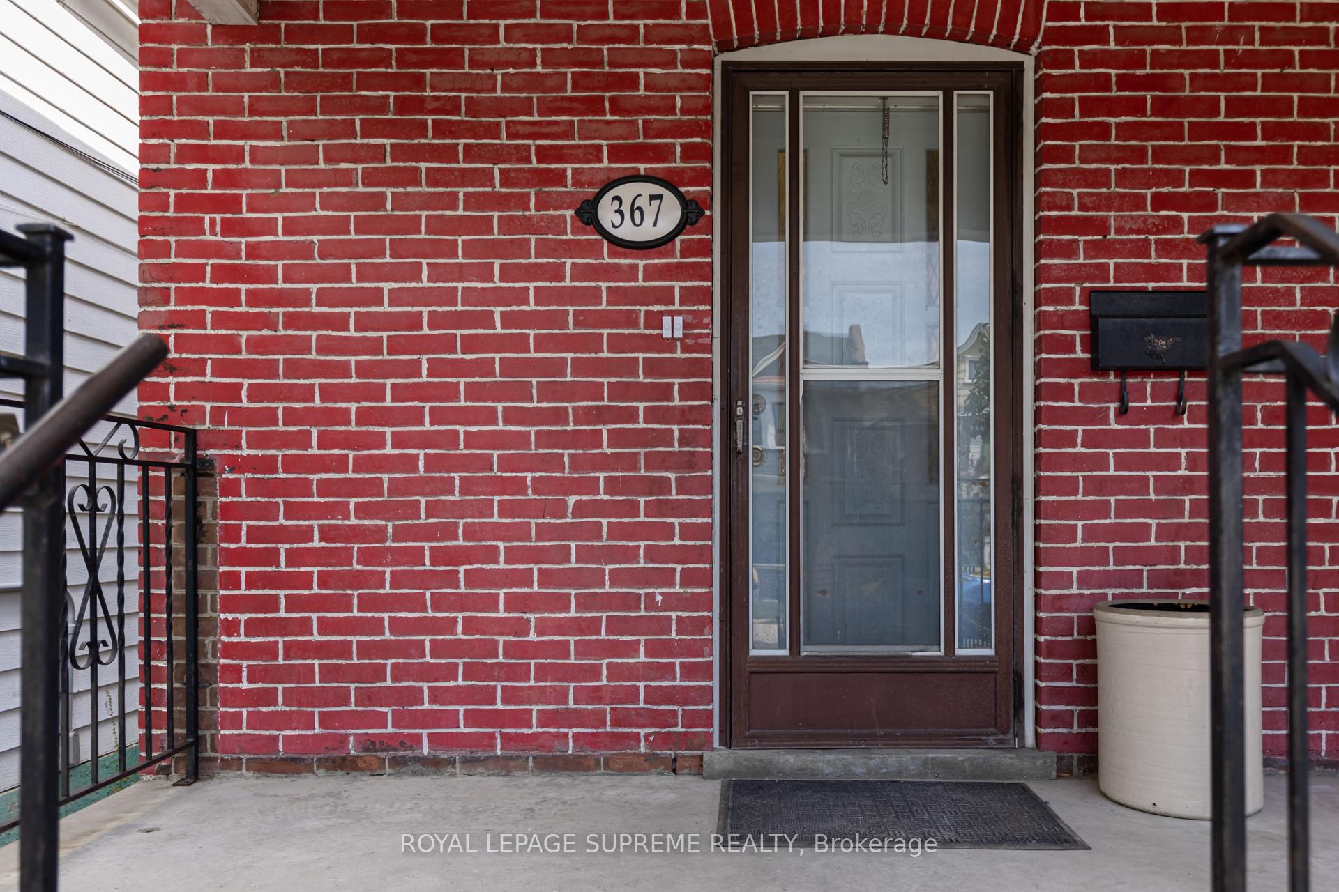 367 Westmoreland Avenue N Main