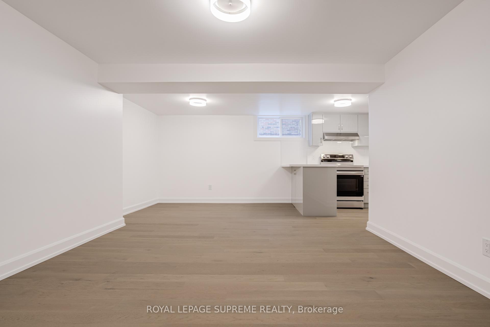 21 Featherwood Place Lower