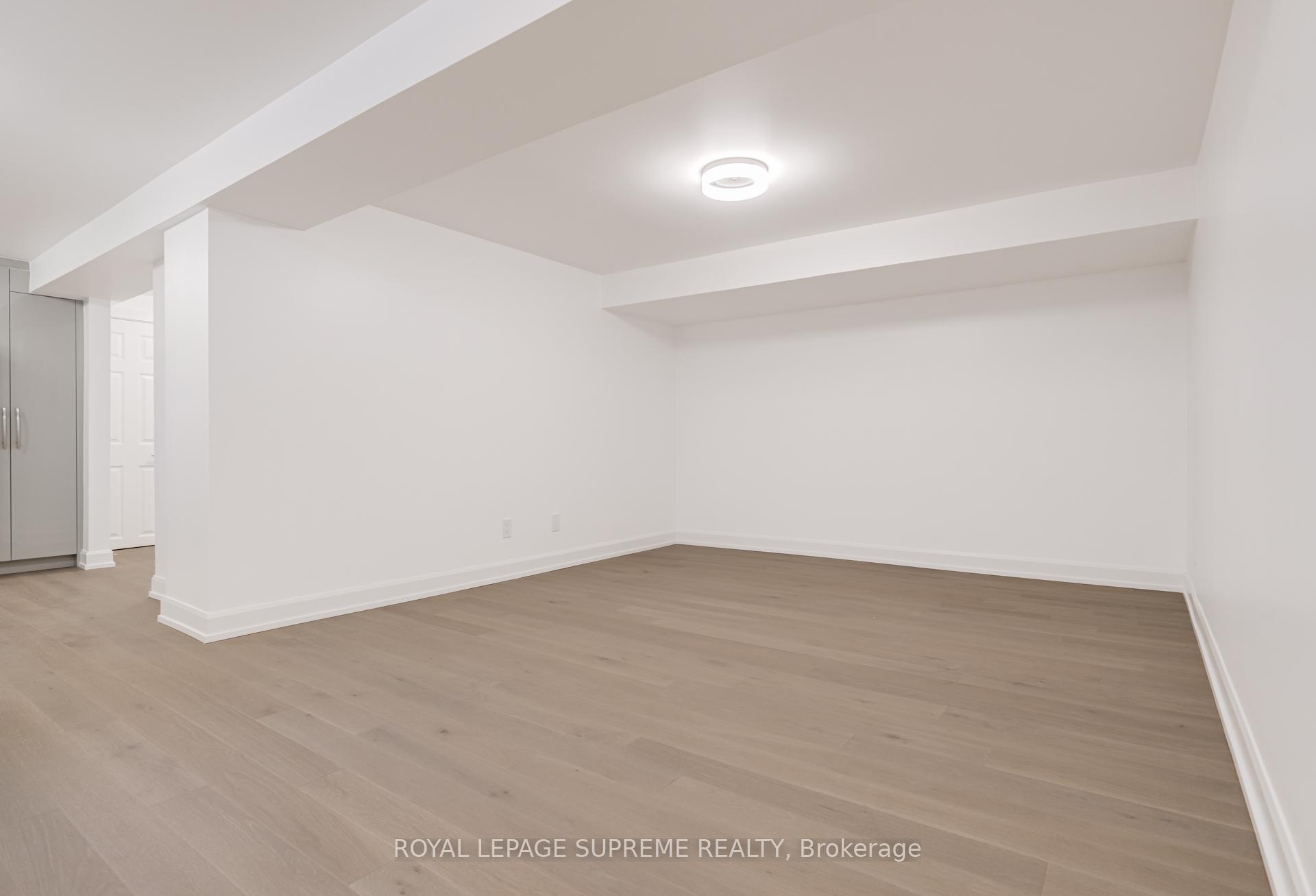 21 Featherwood Place Lower