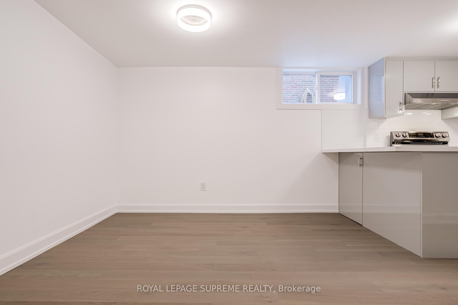 21 Featherwood Place Lower