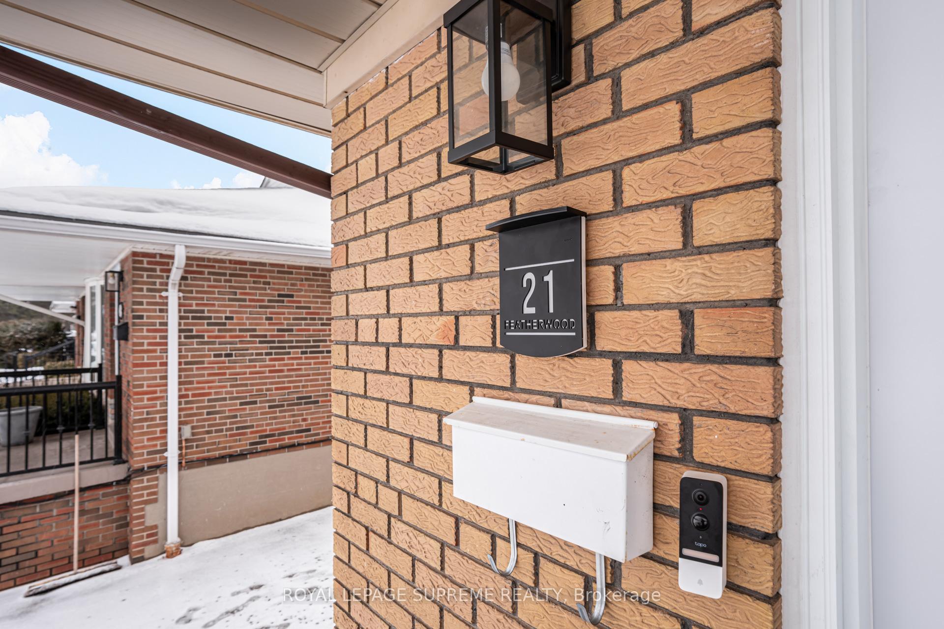 21 Featherwood Place Lower