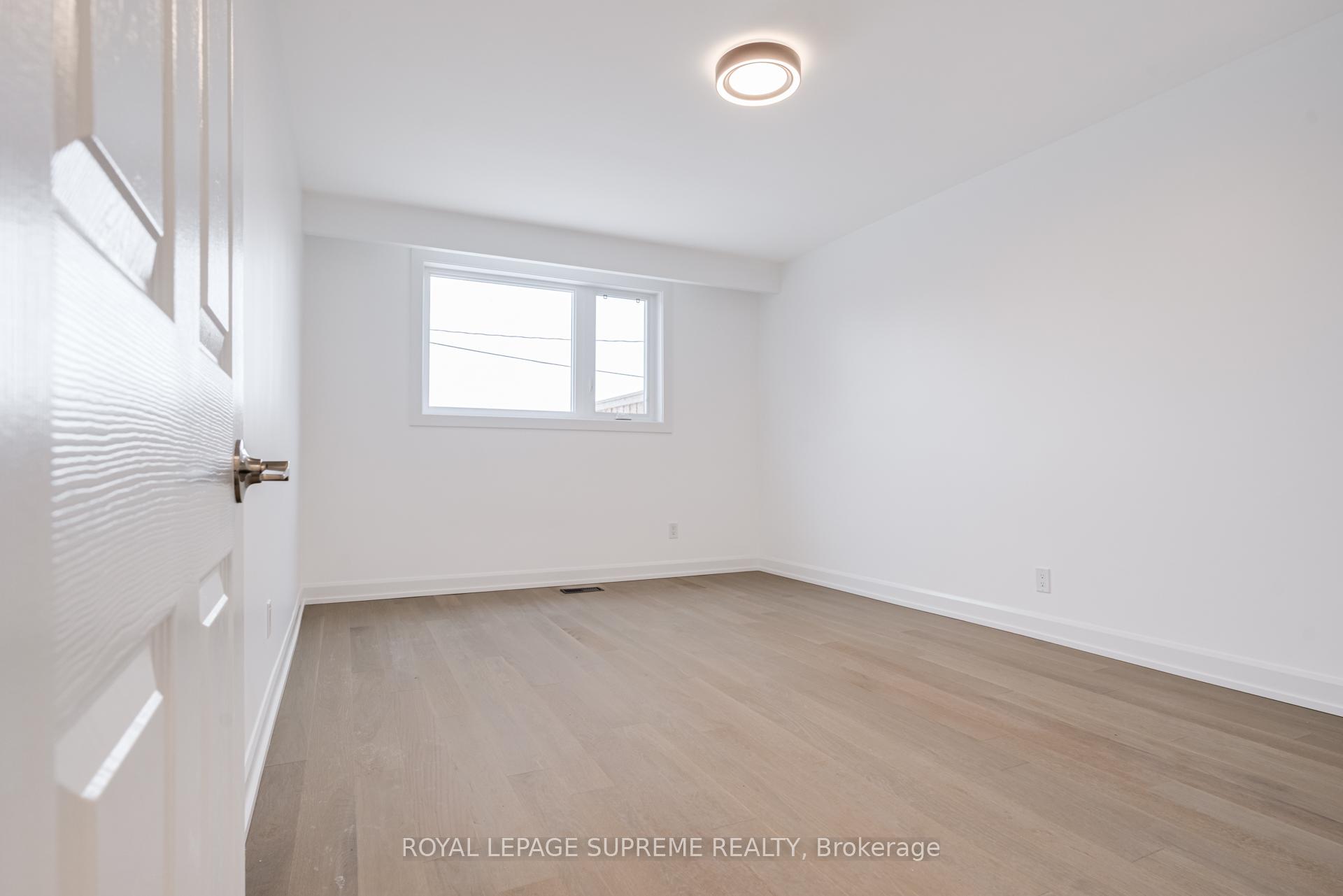 21 Featherwood Place Lower