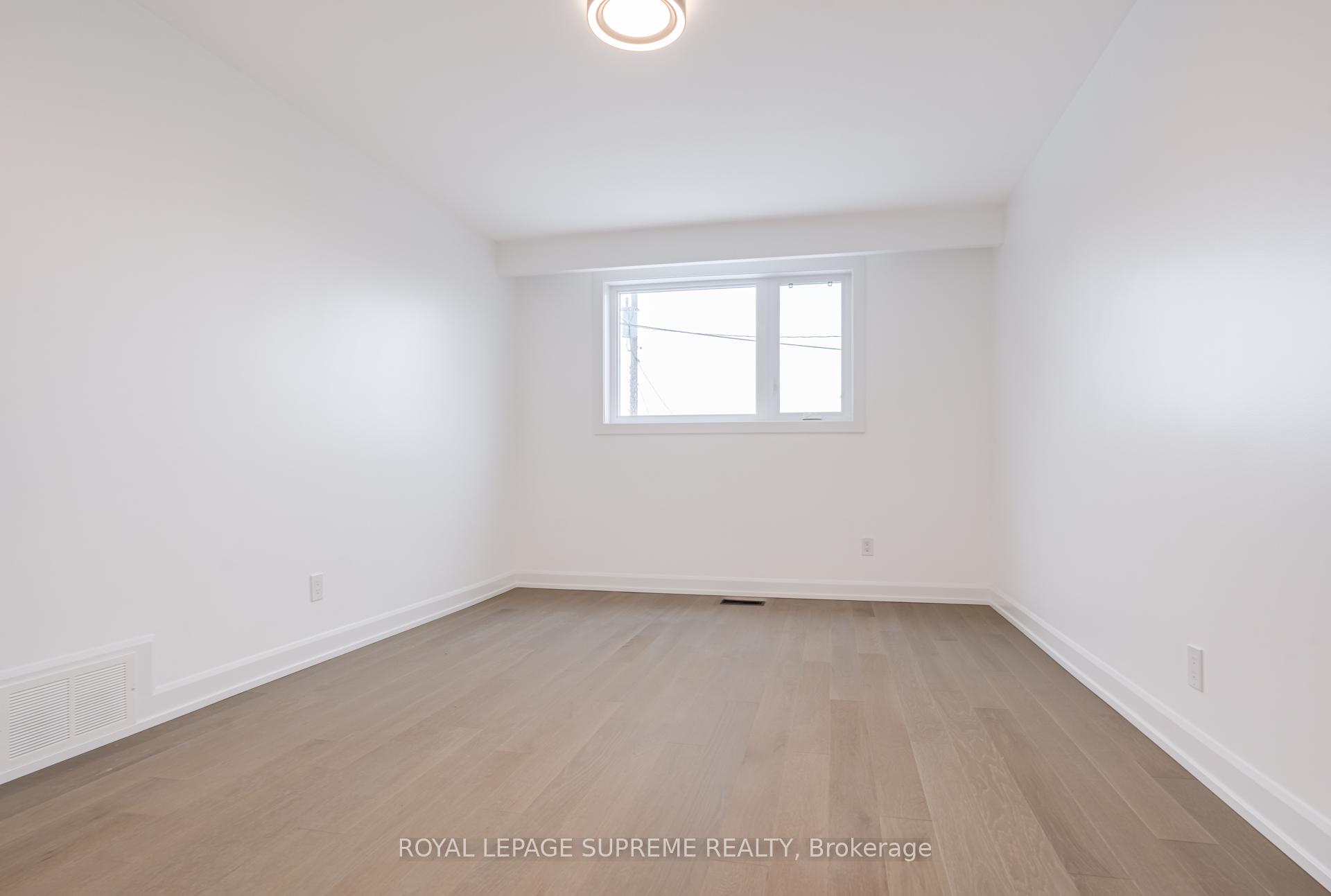 21 Featherwood Place Lower