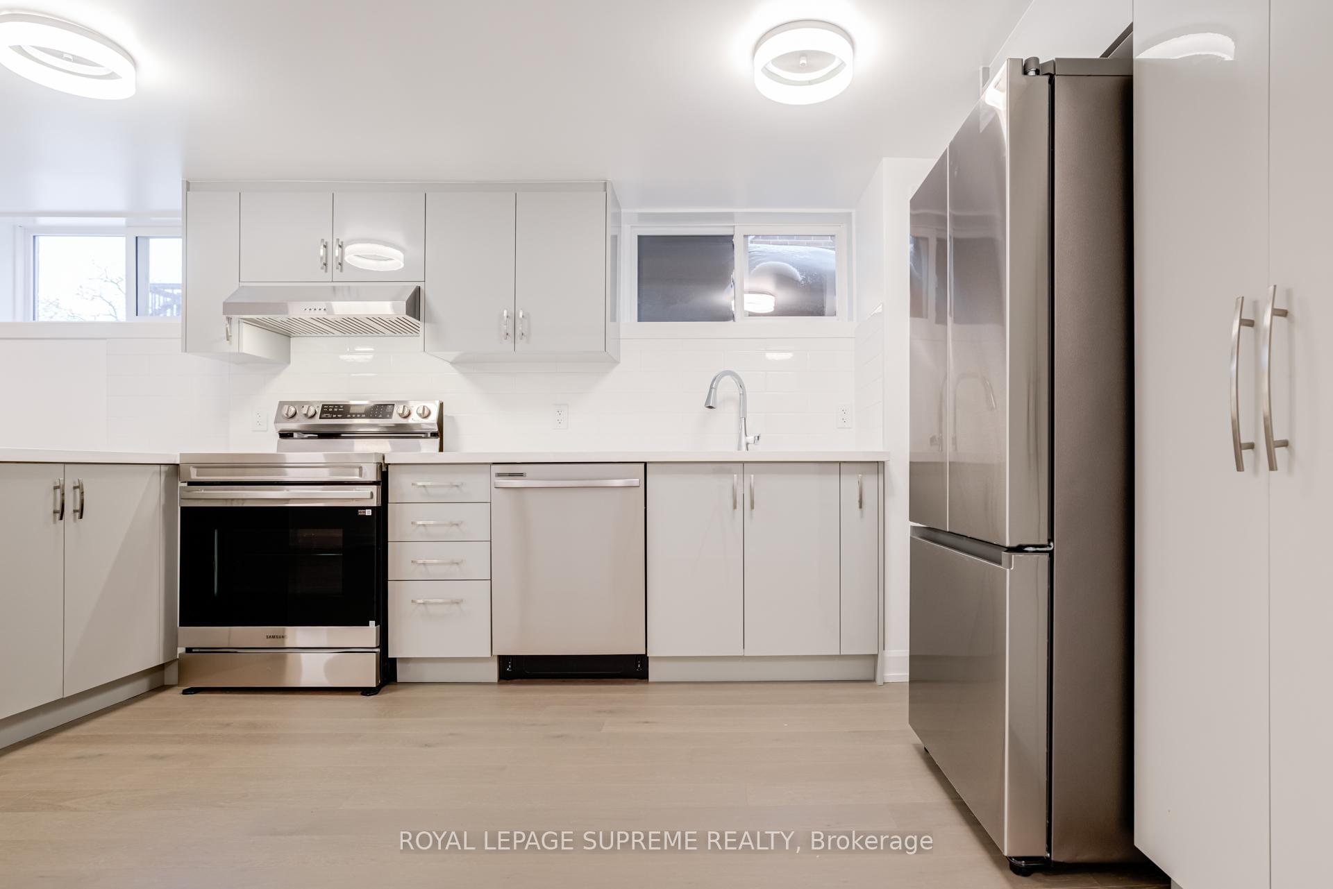 21 Featherwood Place Lower