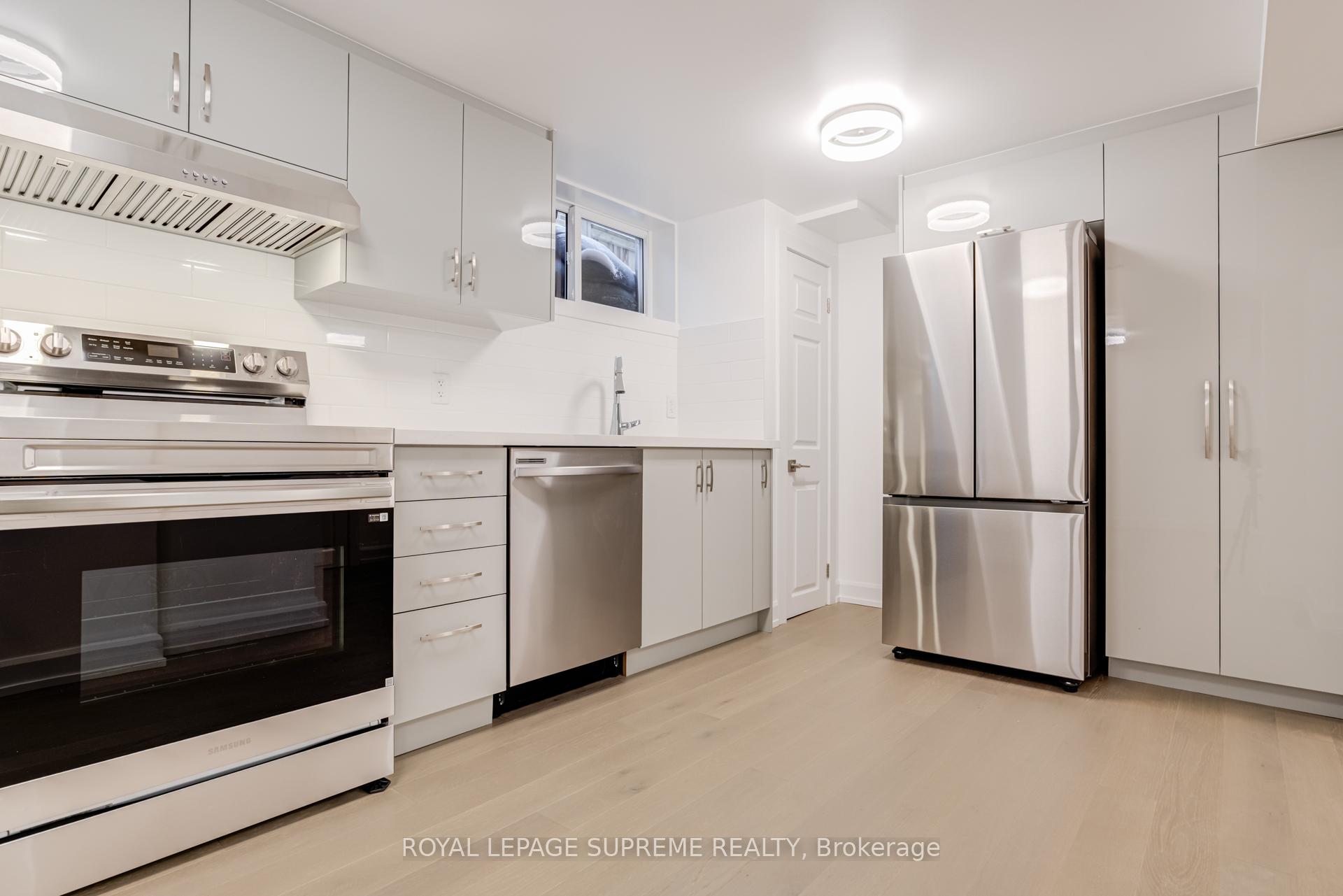 21 Featherwood Place Lower