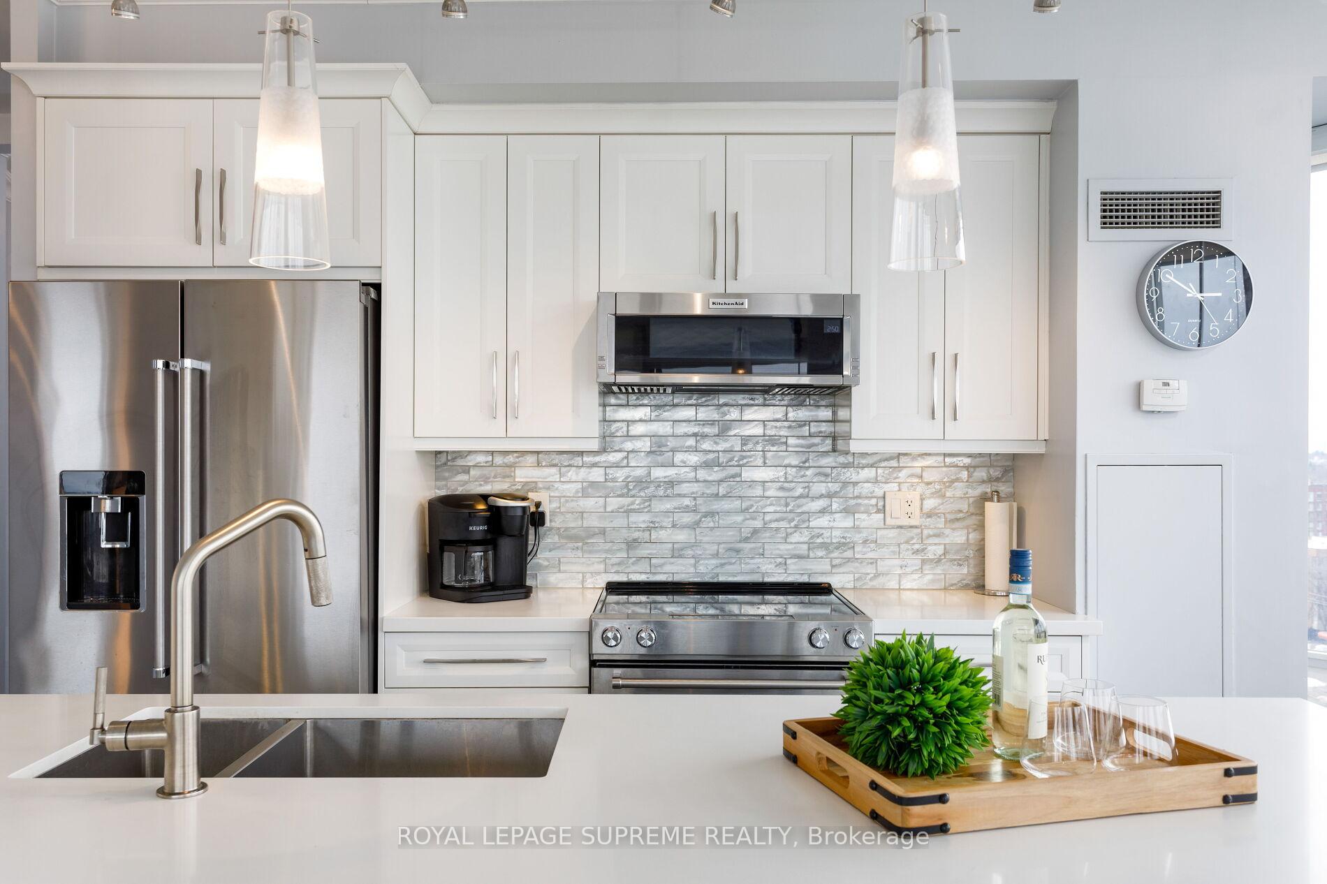 15 Windermere Avenue 1205