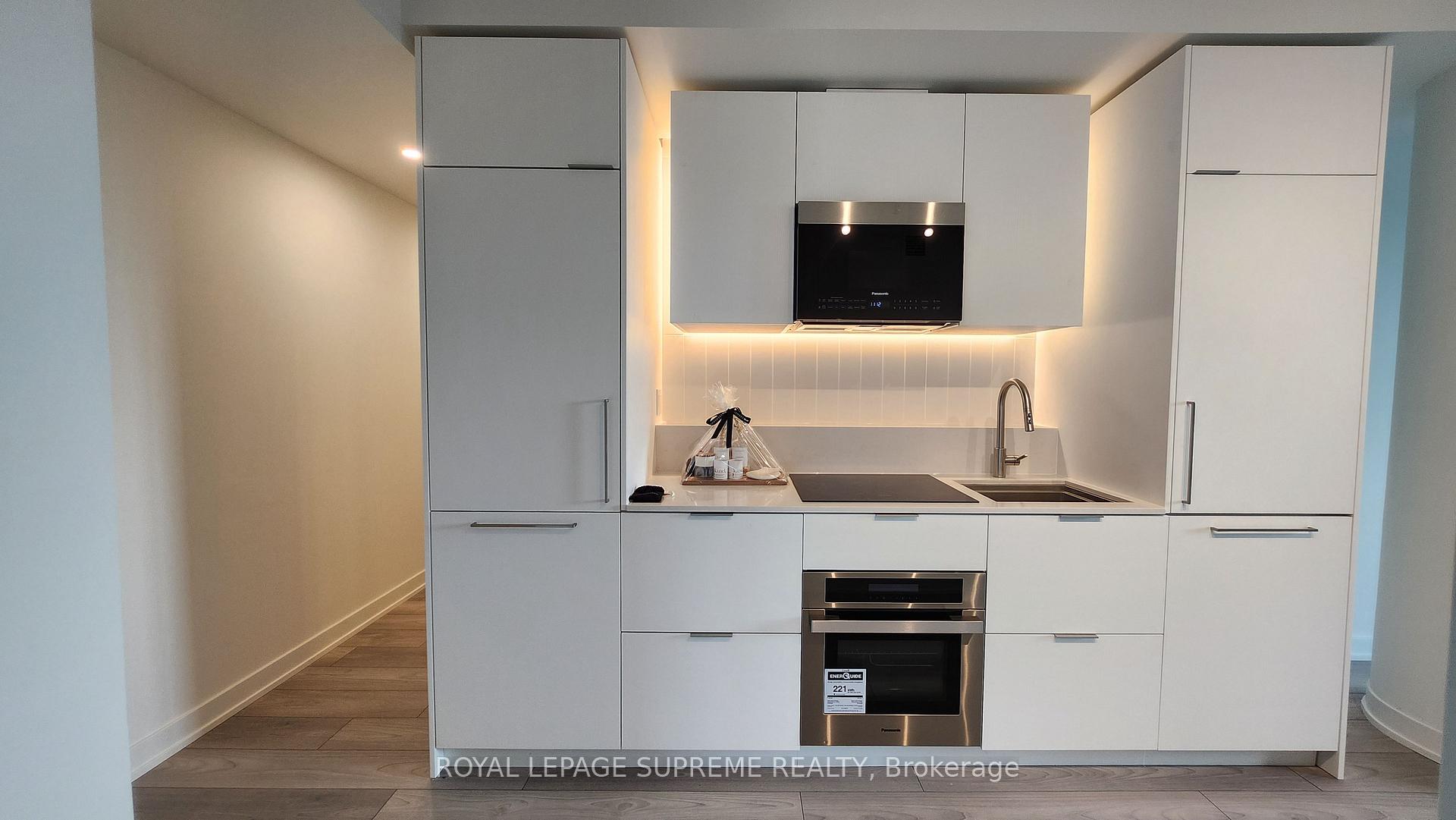 1 Fairview Road E 418