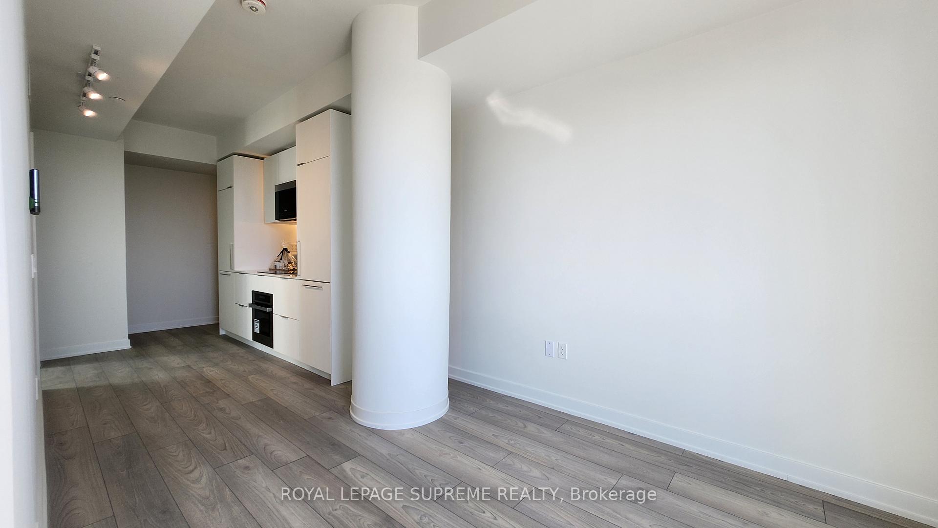 1 Fairview Road E 418