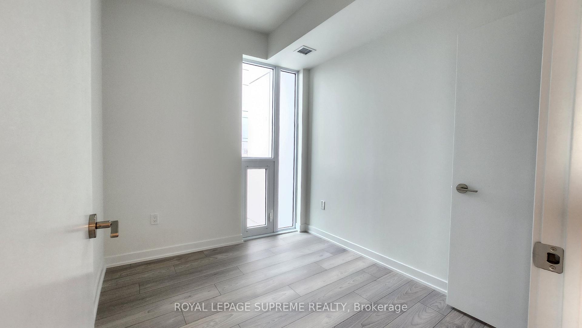 1 Fairview Road E 418