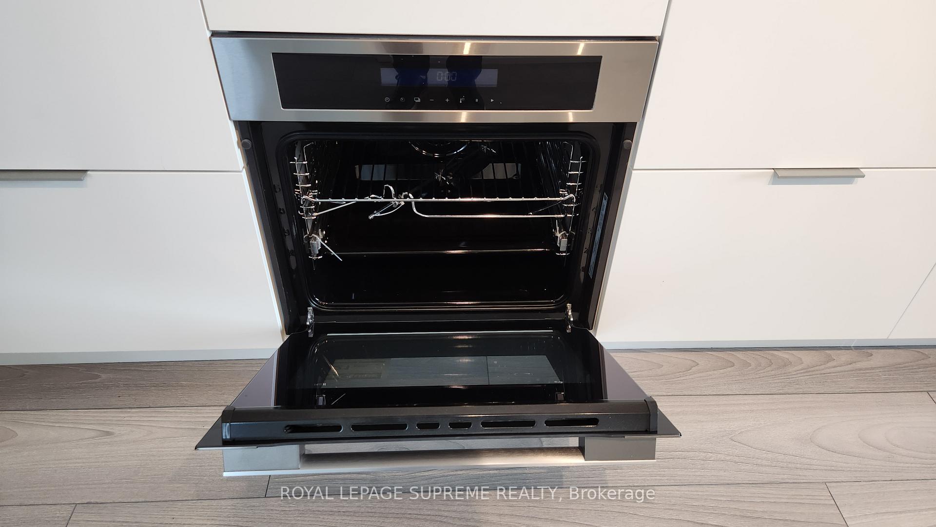 1 Fairview Road E 418