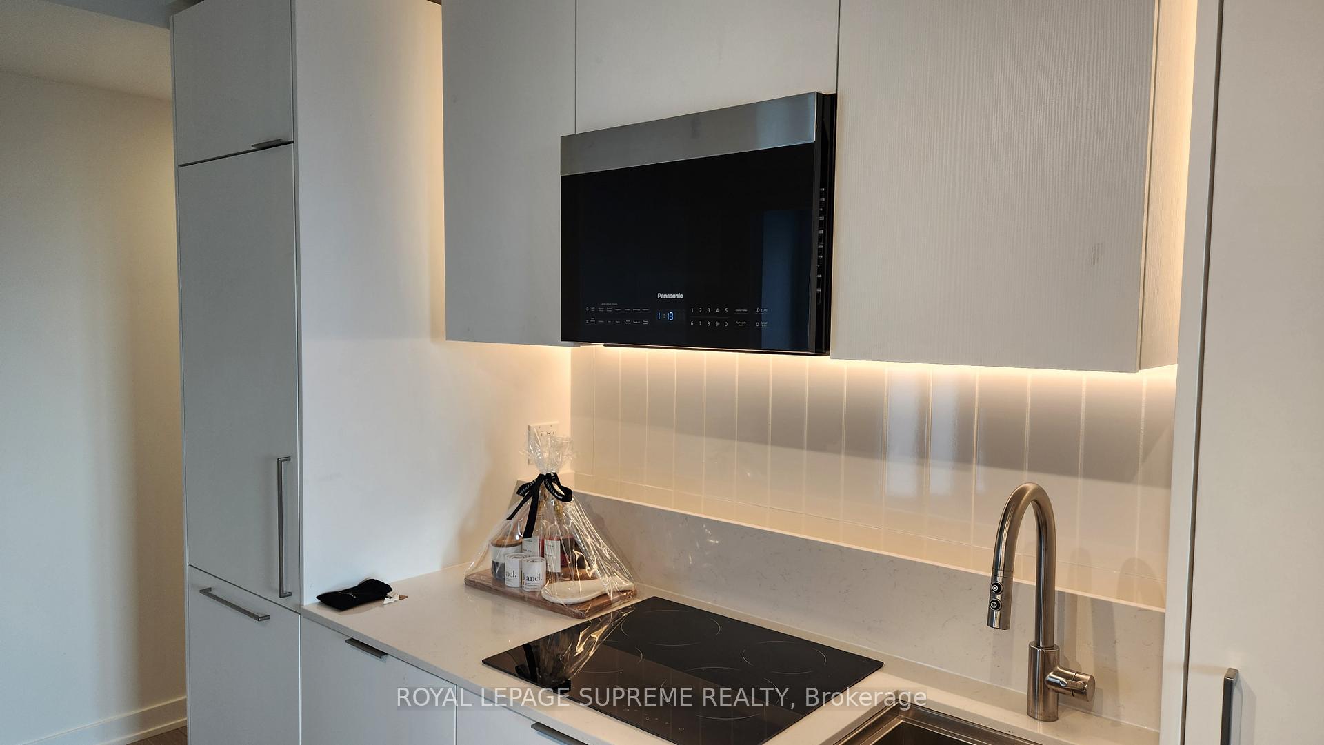 1 Fairview Road E 418