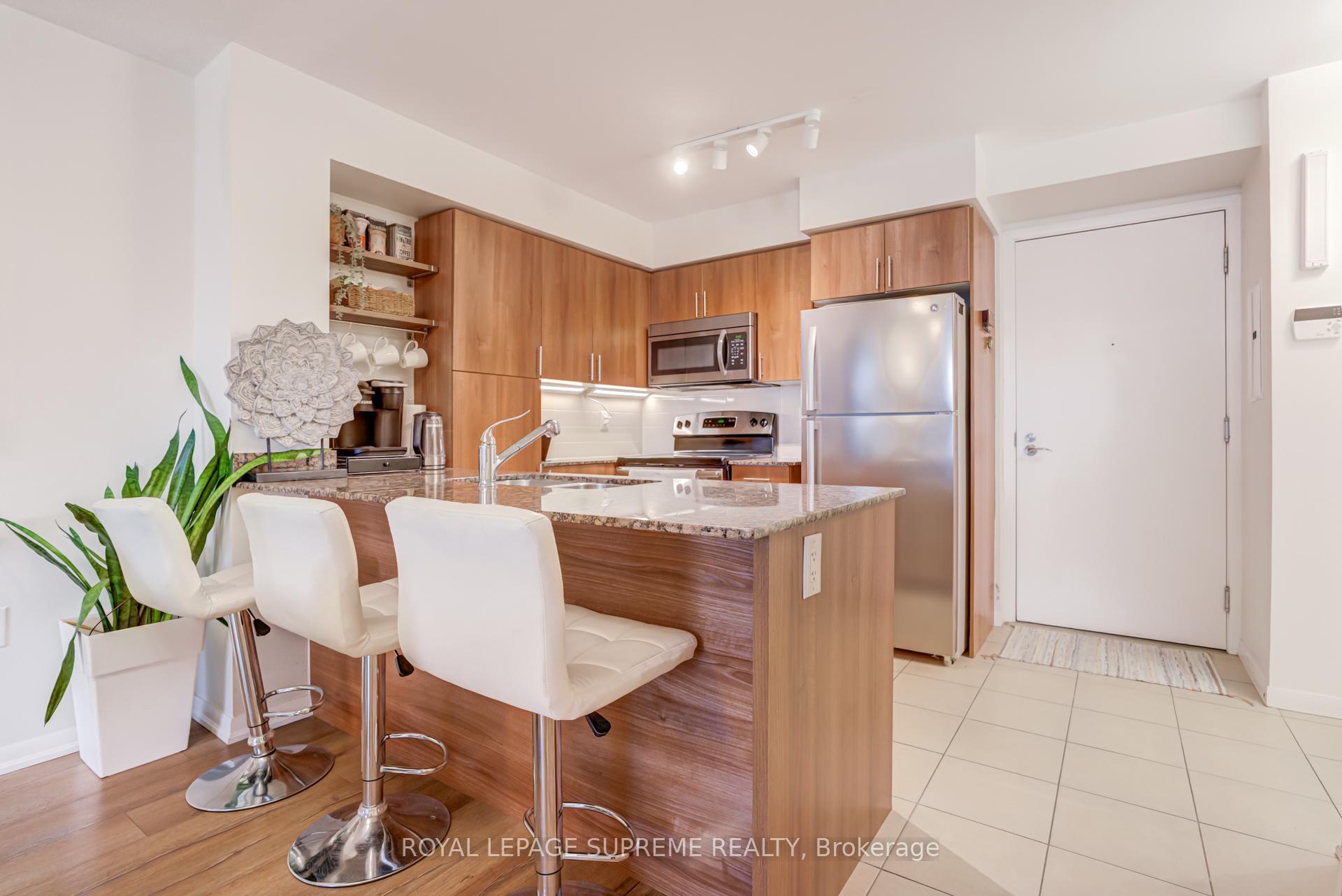 830 W Lawrence Avenue W 307