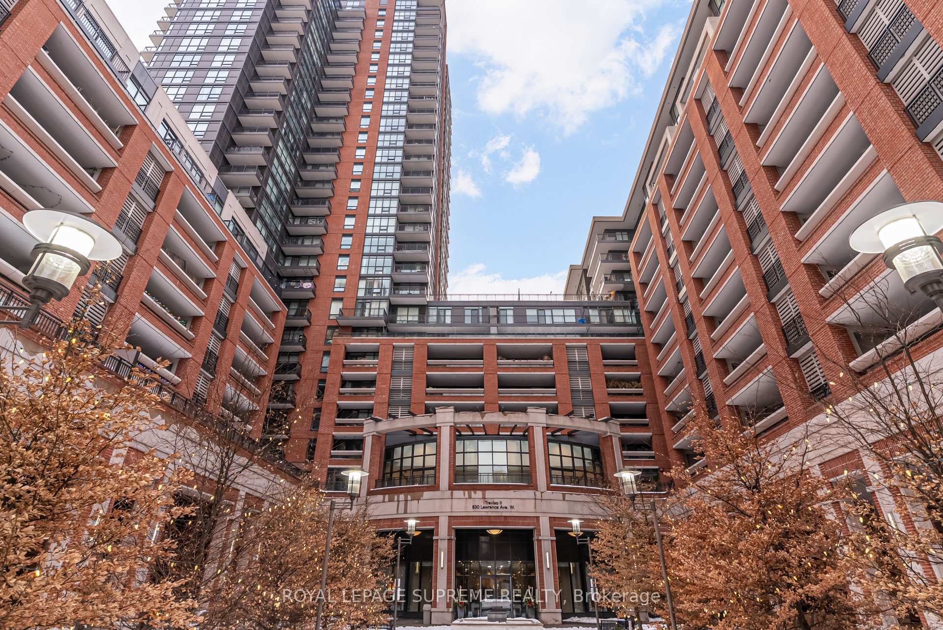 830 W Lawrence Avenue W 307