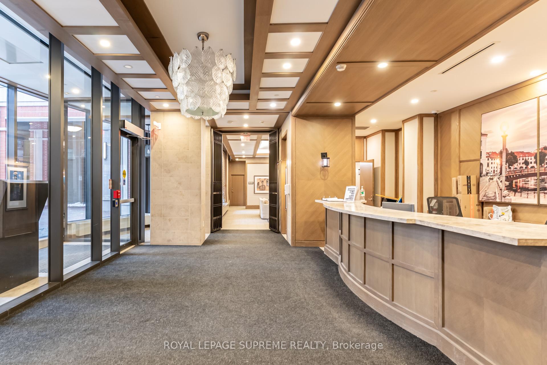 830 W Lawrence Avenue W 307