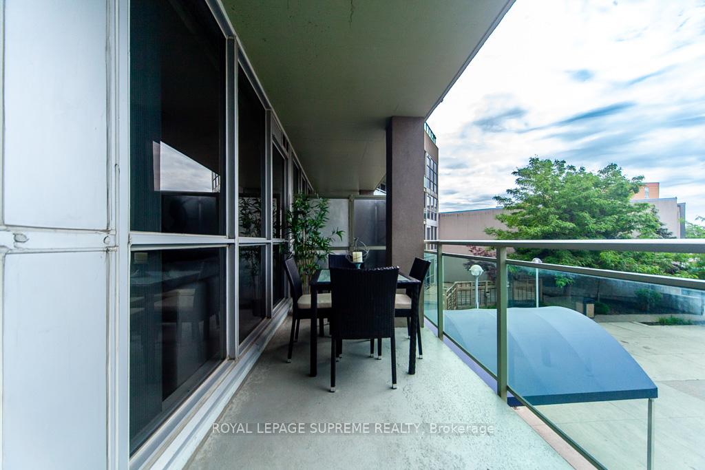 1600 Keele Street 202