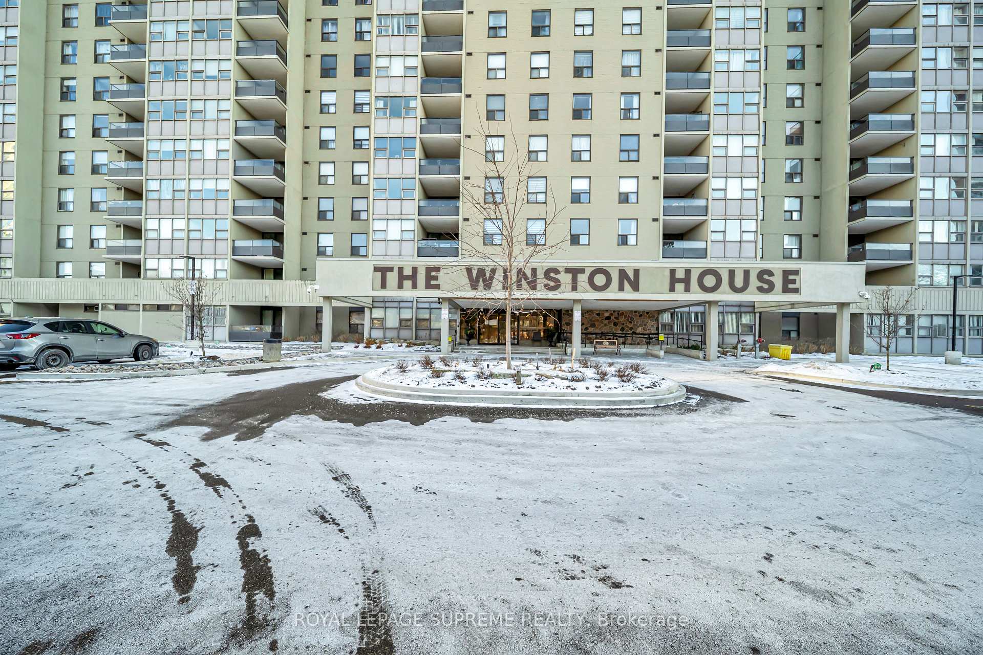 75 Emmett Avenue 910