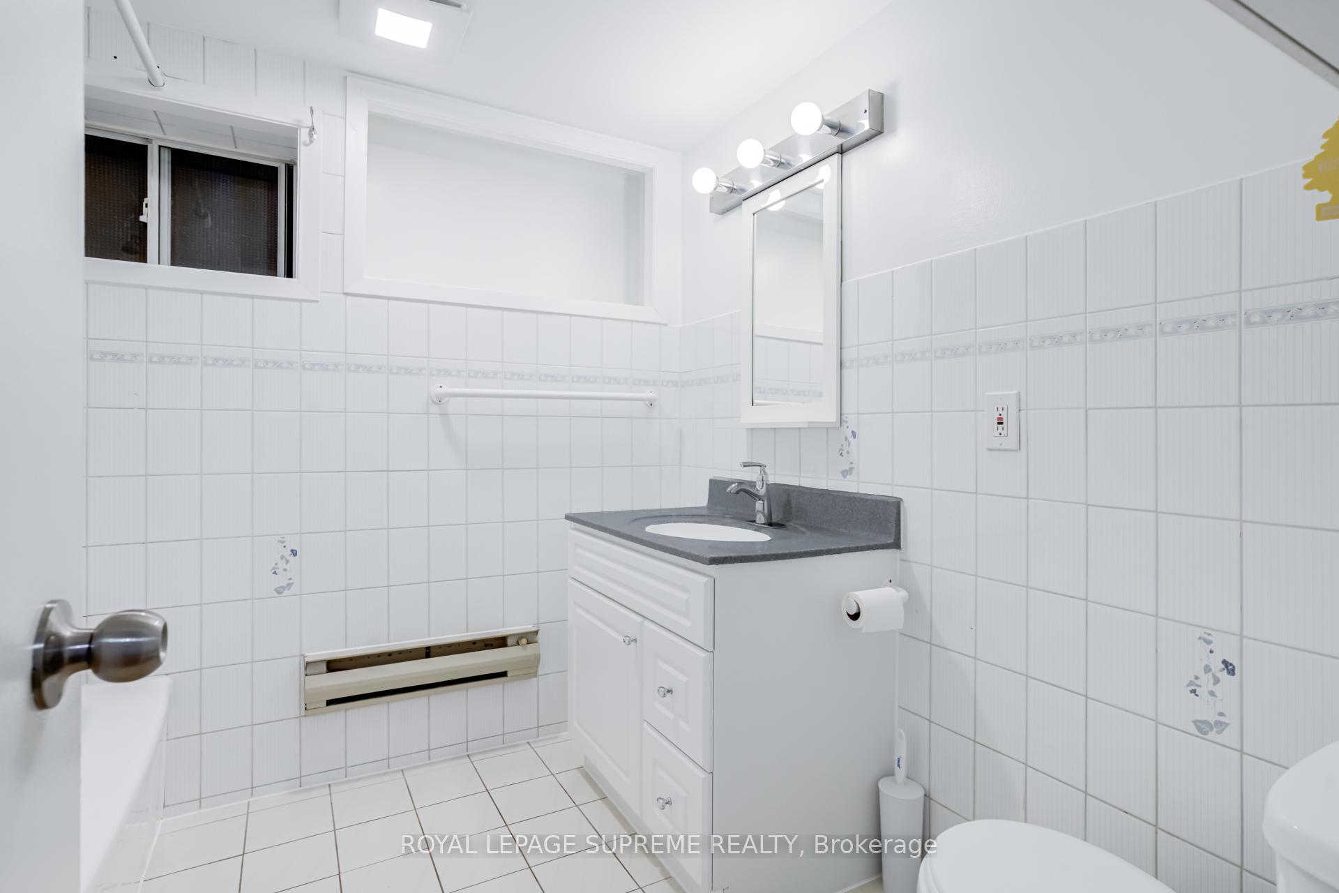 224 Christie Street Lower