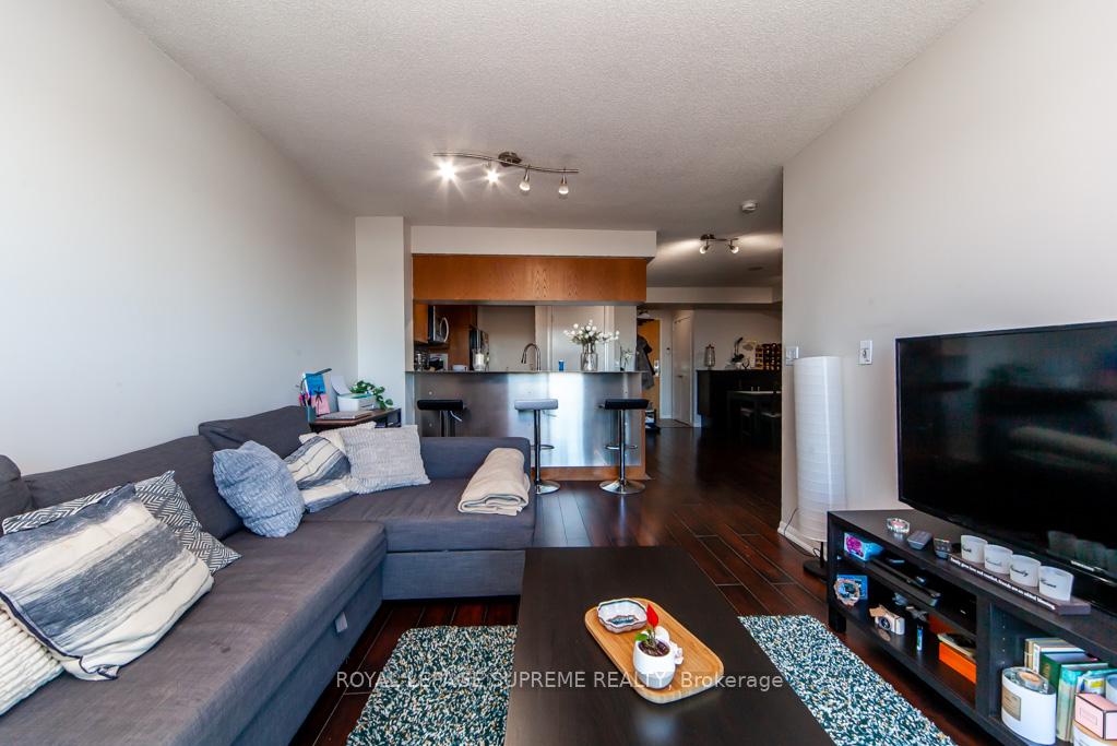 185 Legion Road N 803