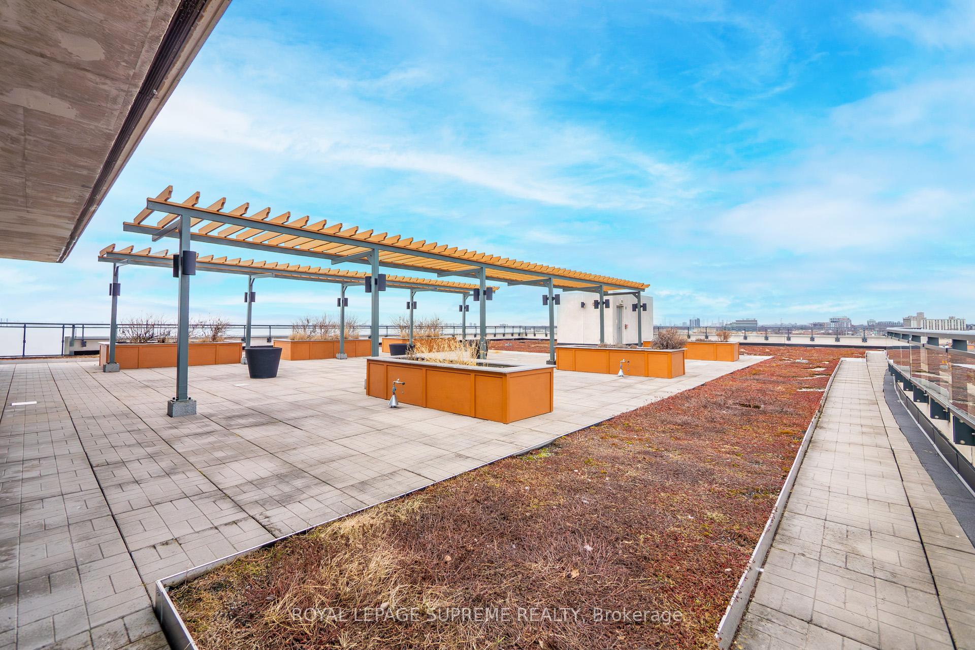 2522 Keele Street 714