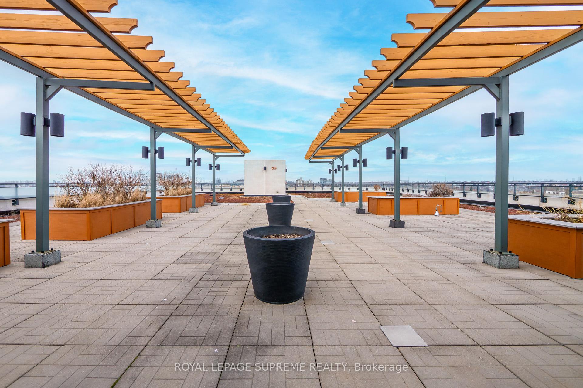 2522 Keele Street 714