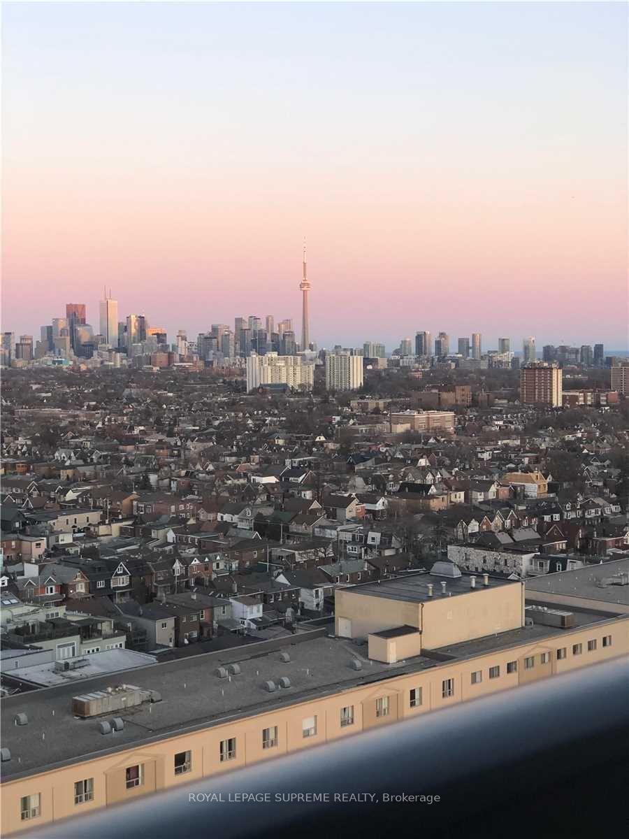 1420 Dupont Street 2102