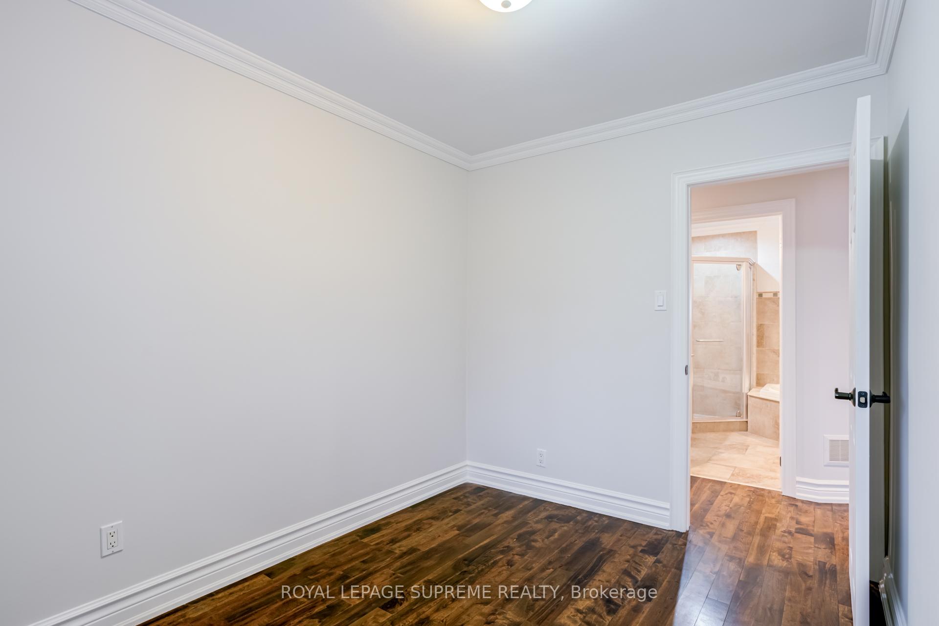 18 Fairweather Road