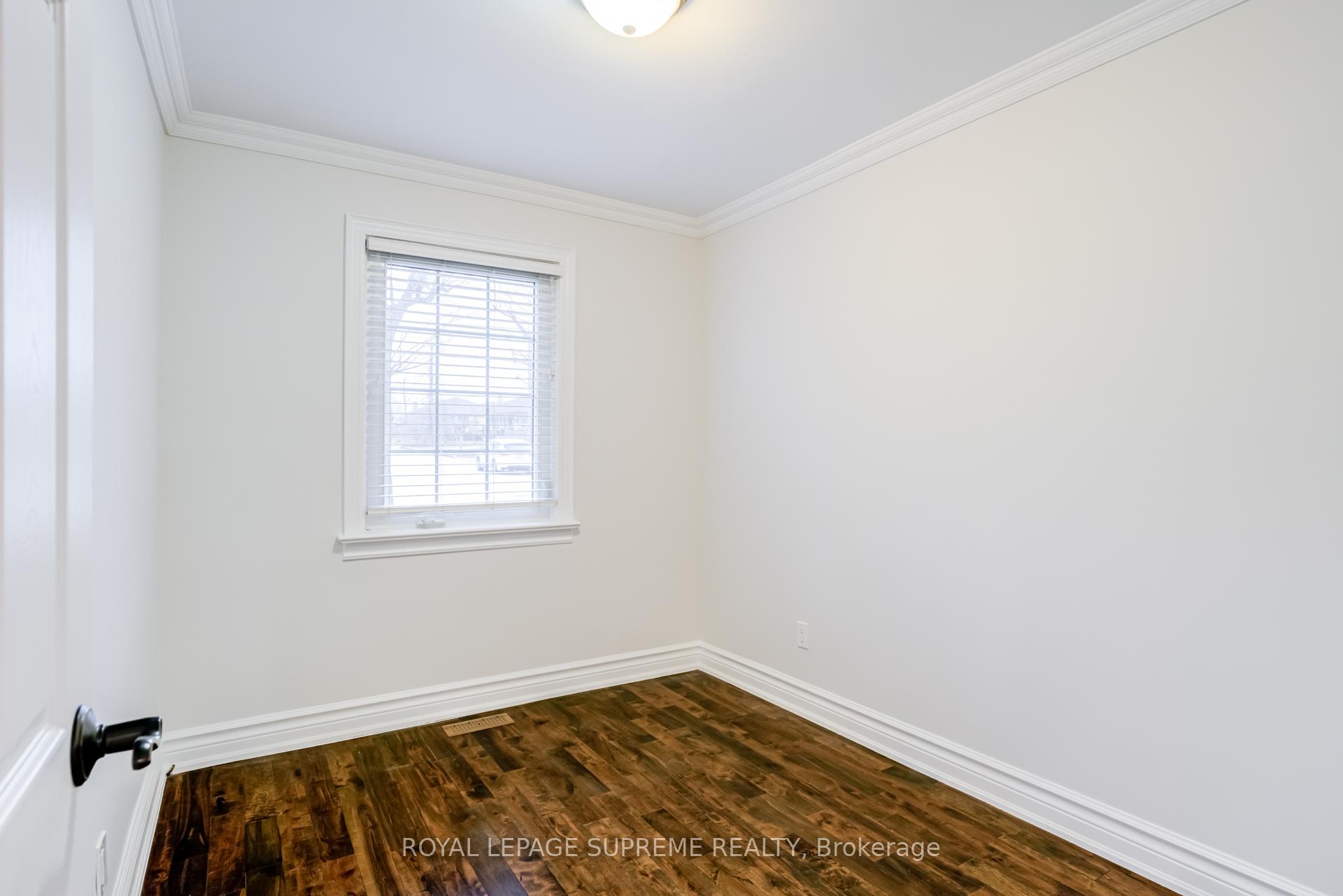 18 Fairweather Road