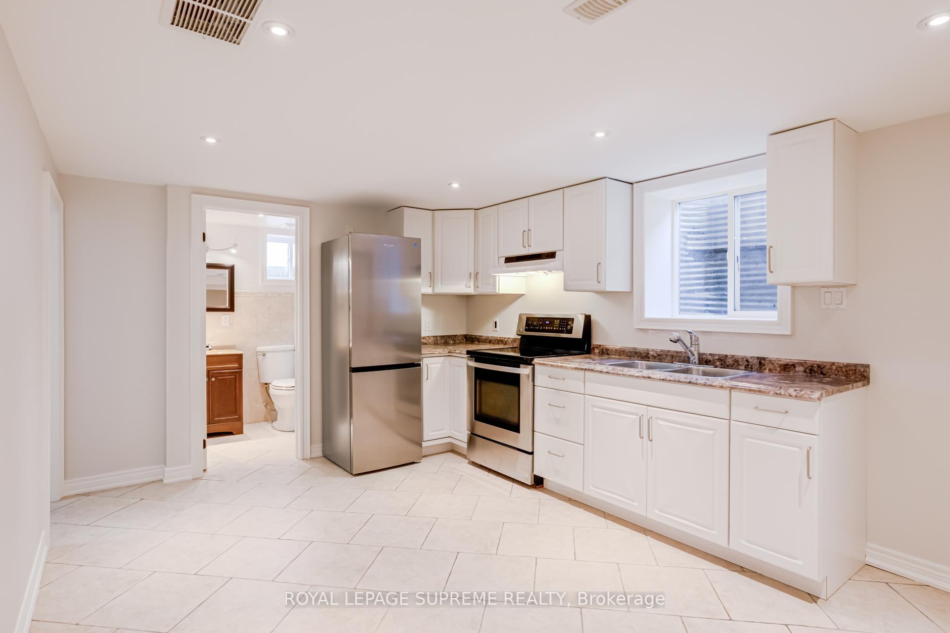 18 Fairweather Road