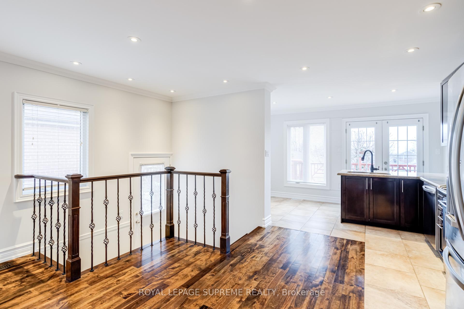 18 Fairweather Road