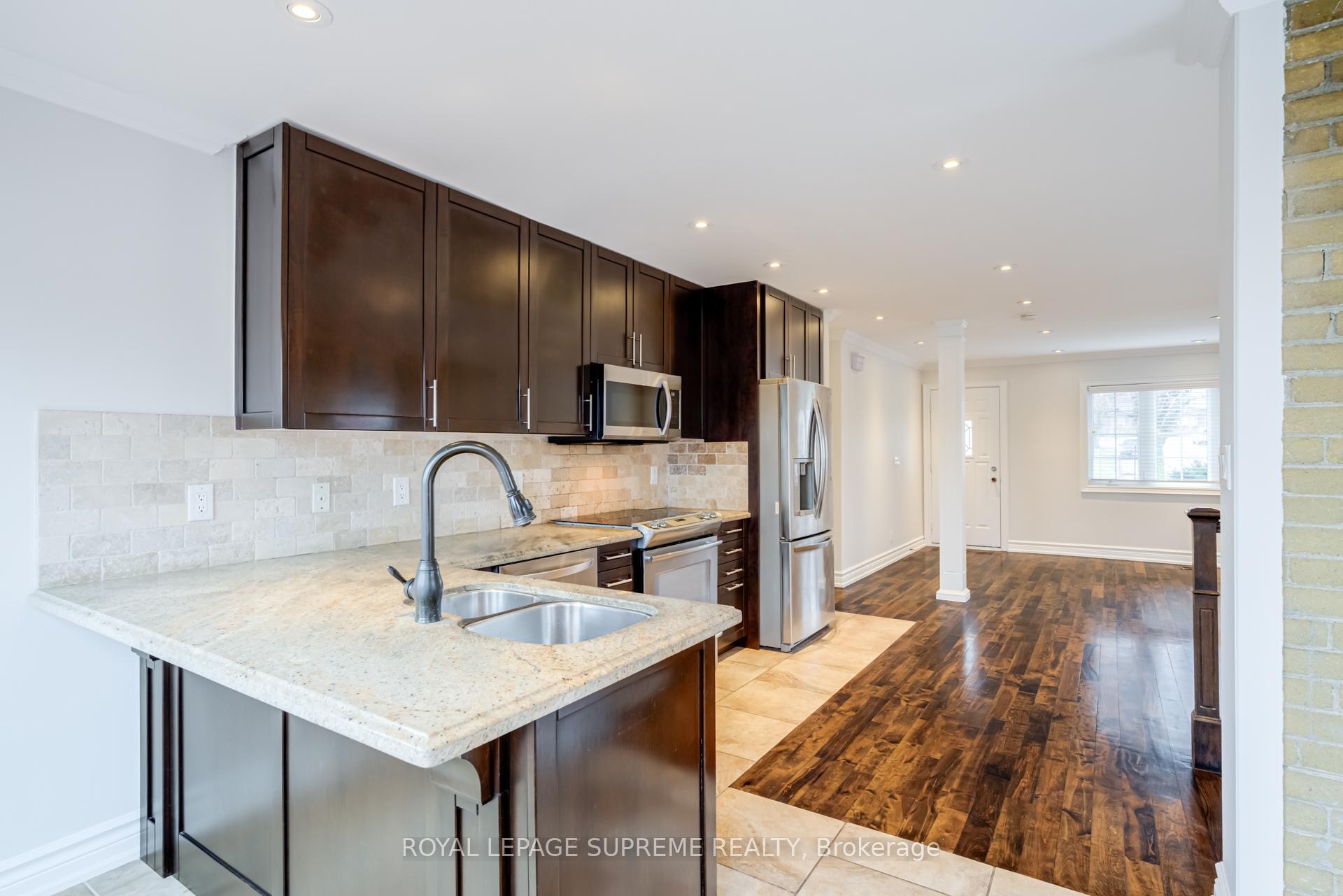 18 Fairweather Road