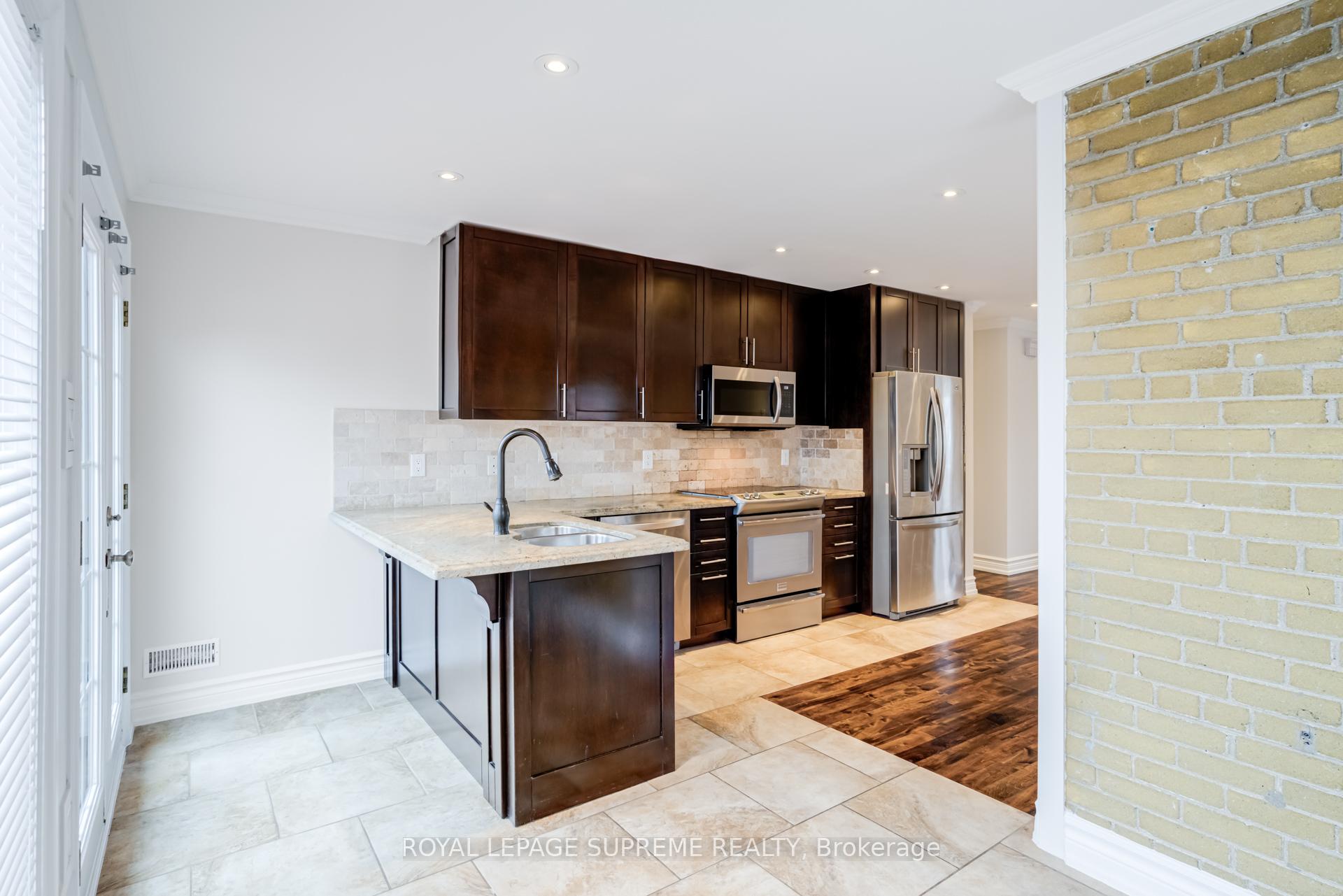 18 Fairweather Road