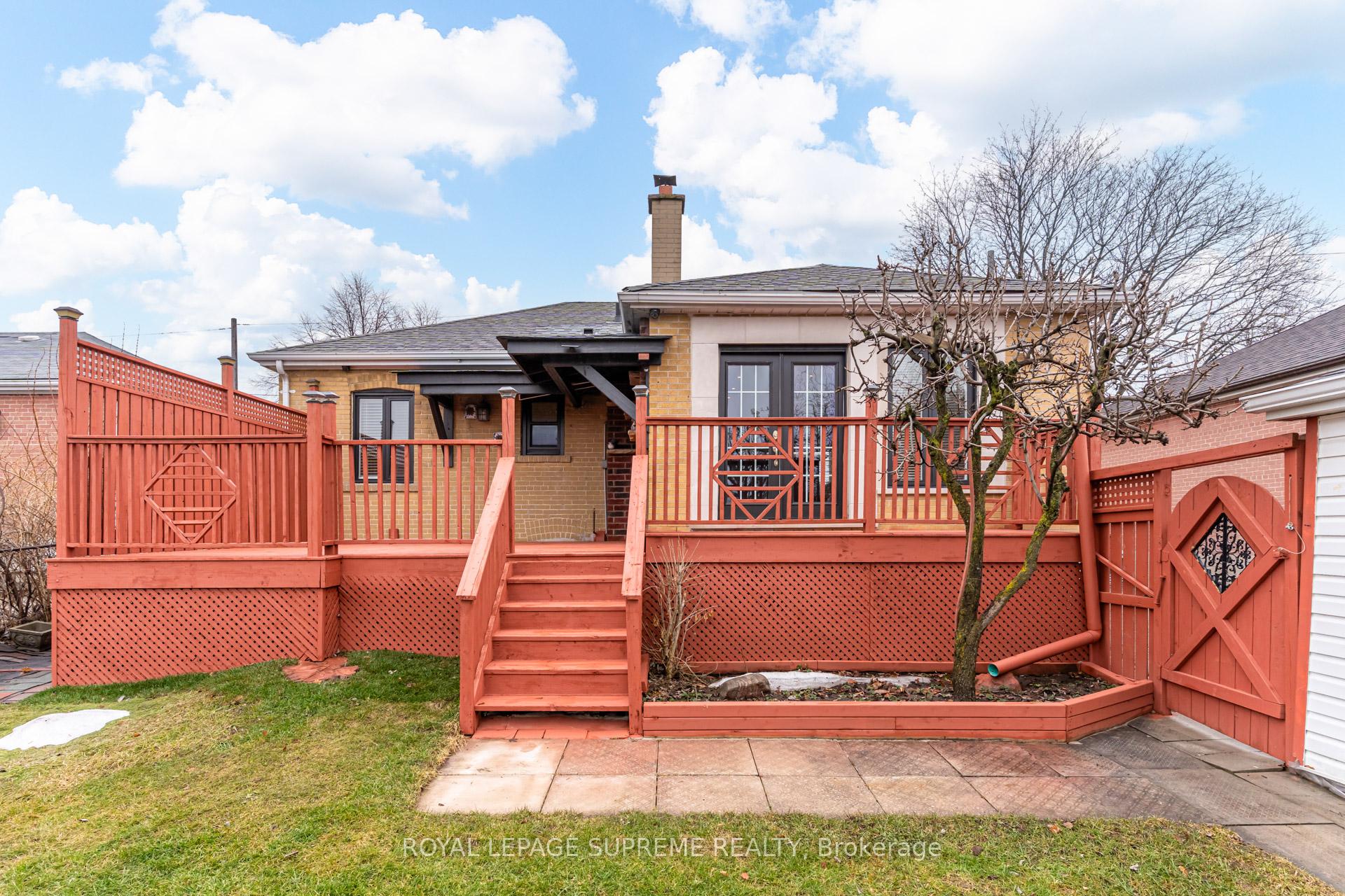 18 Fairweather Road