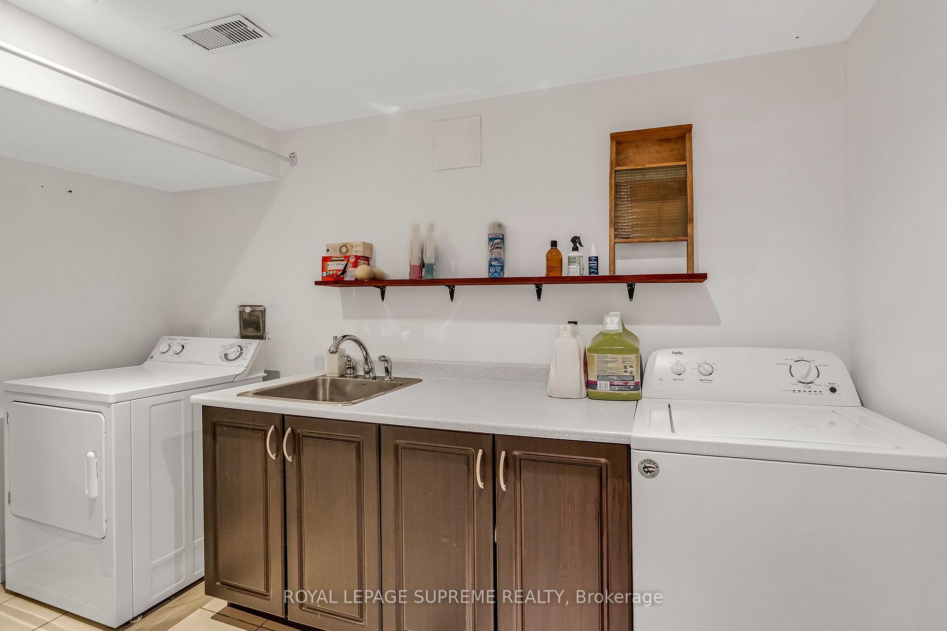 2391 Padstow Crescent