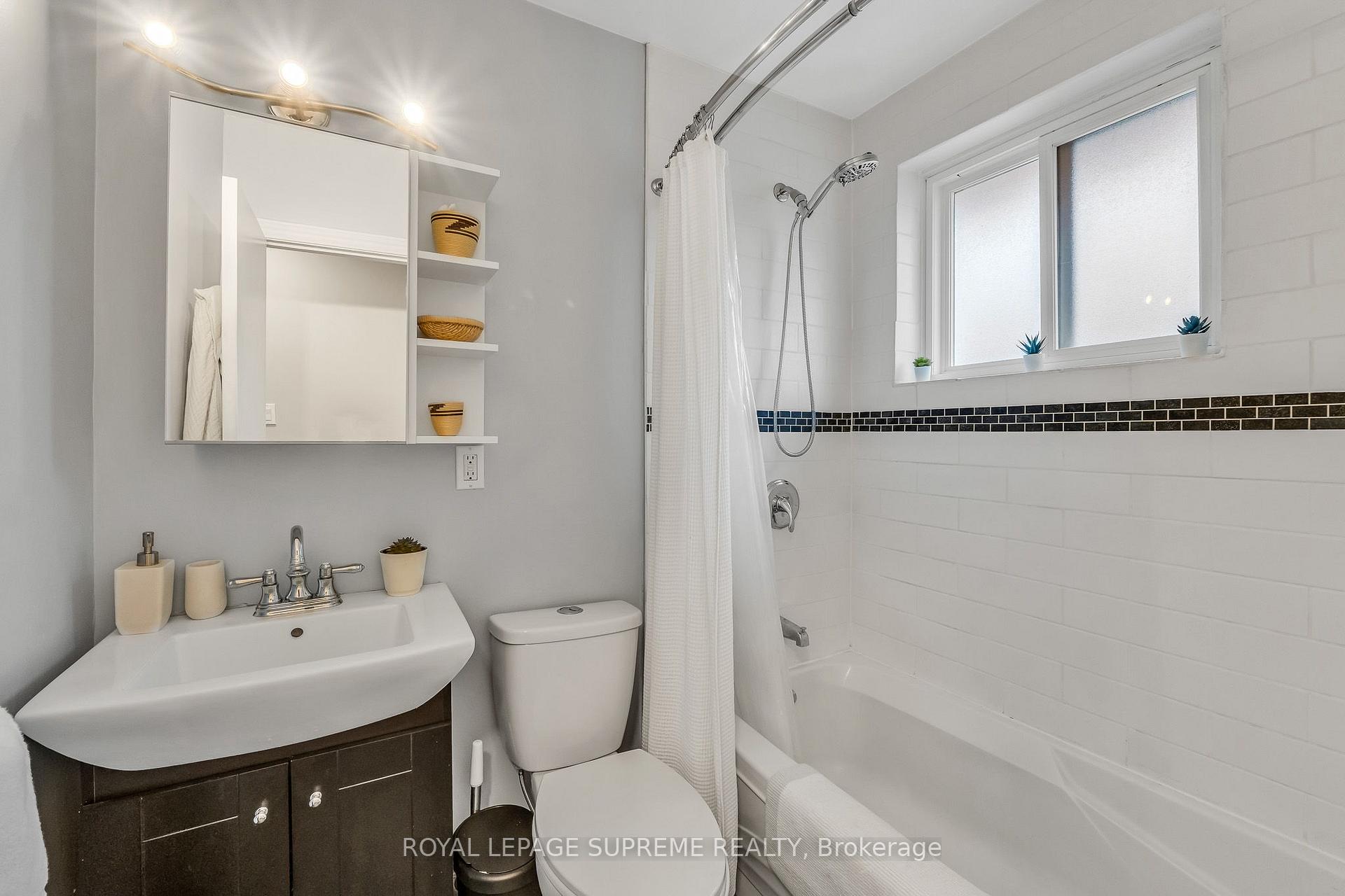 2391 Padstow Crescent