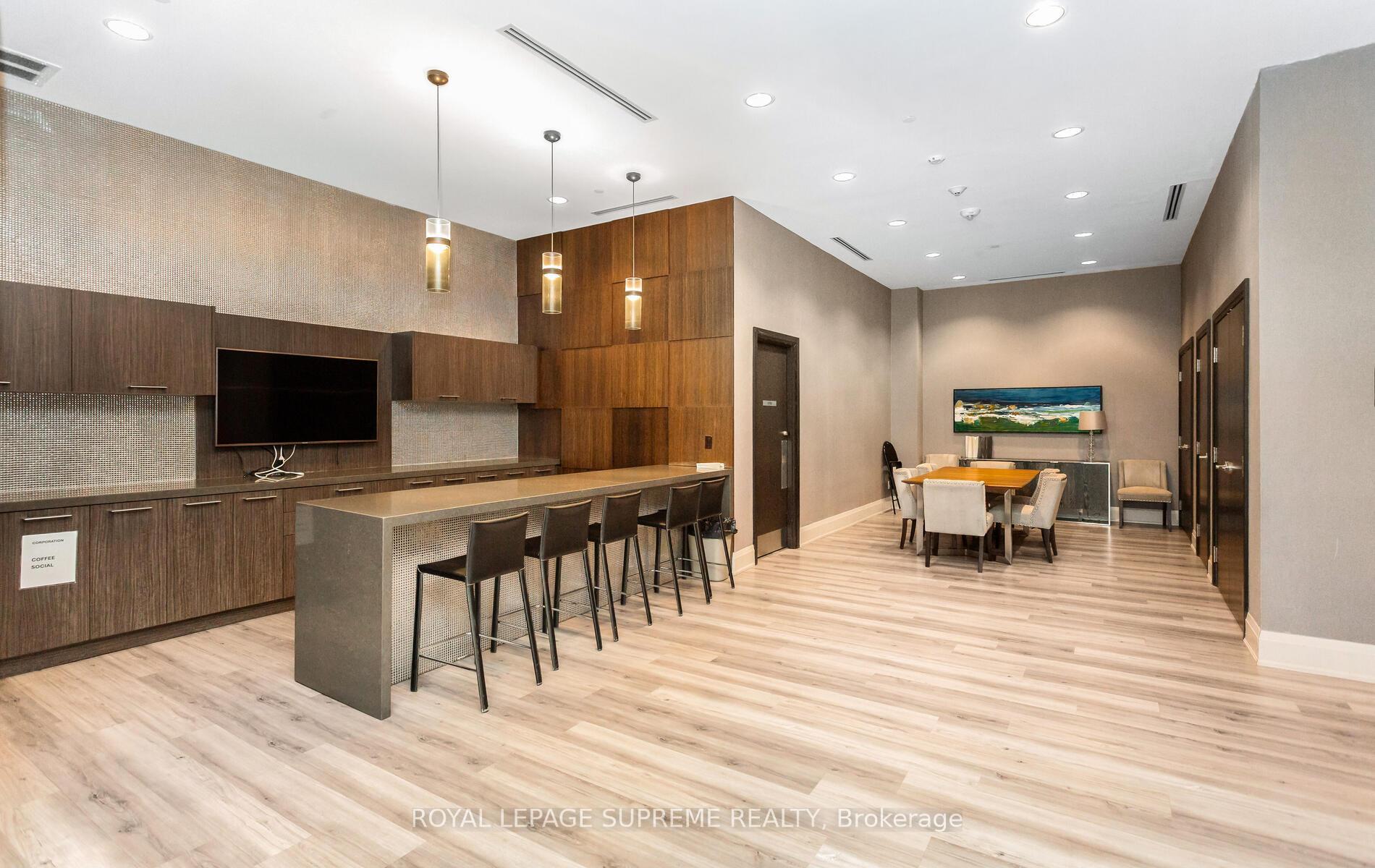 25 Fontenay Court 312