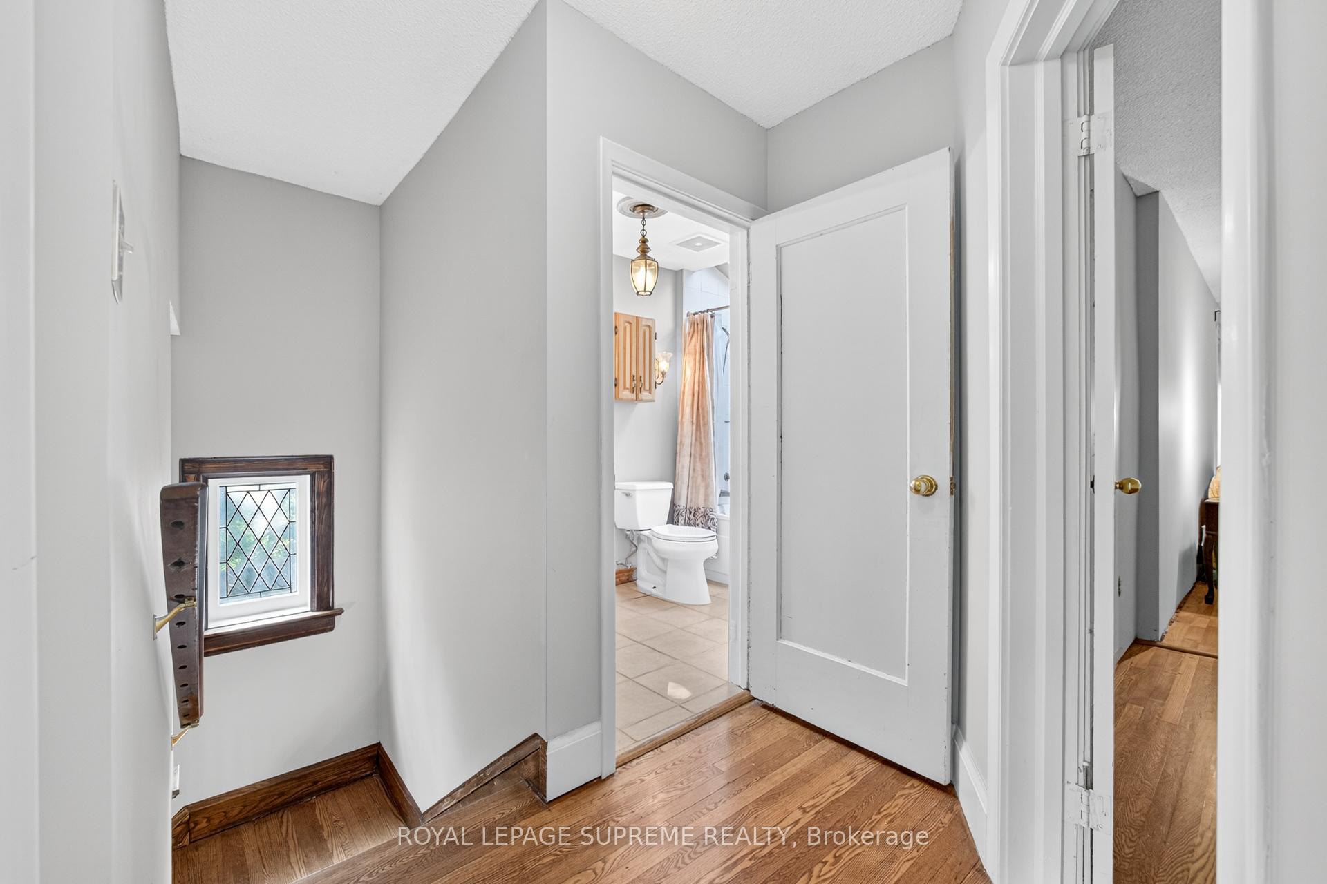 10 King Street Crescent