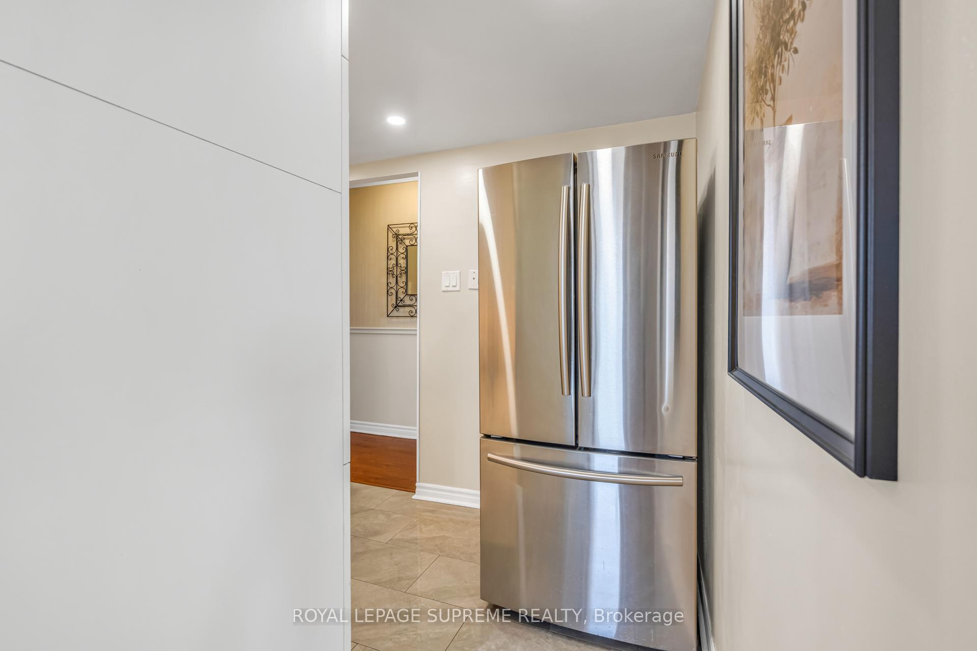 3590 Kaneff Crescent 1907