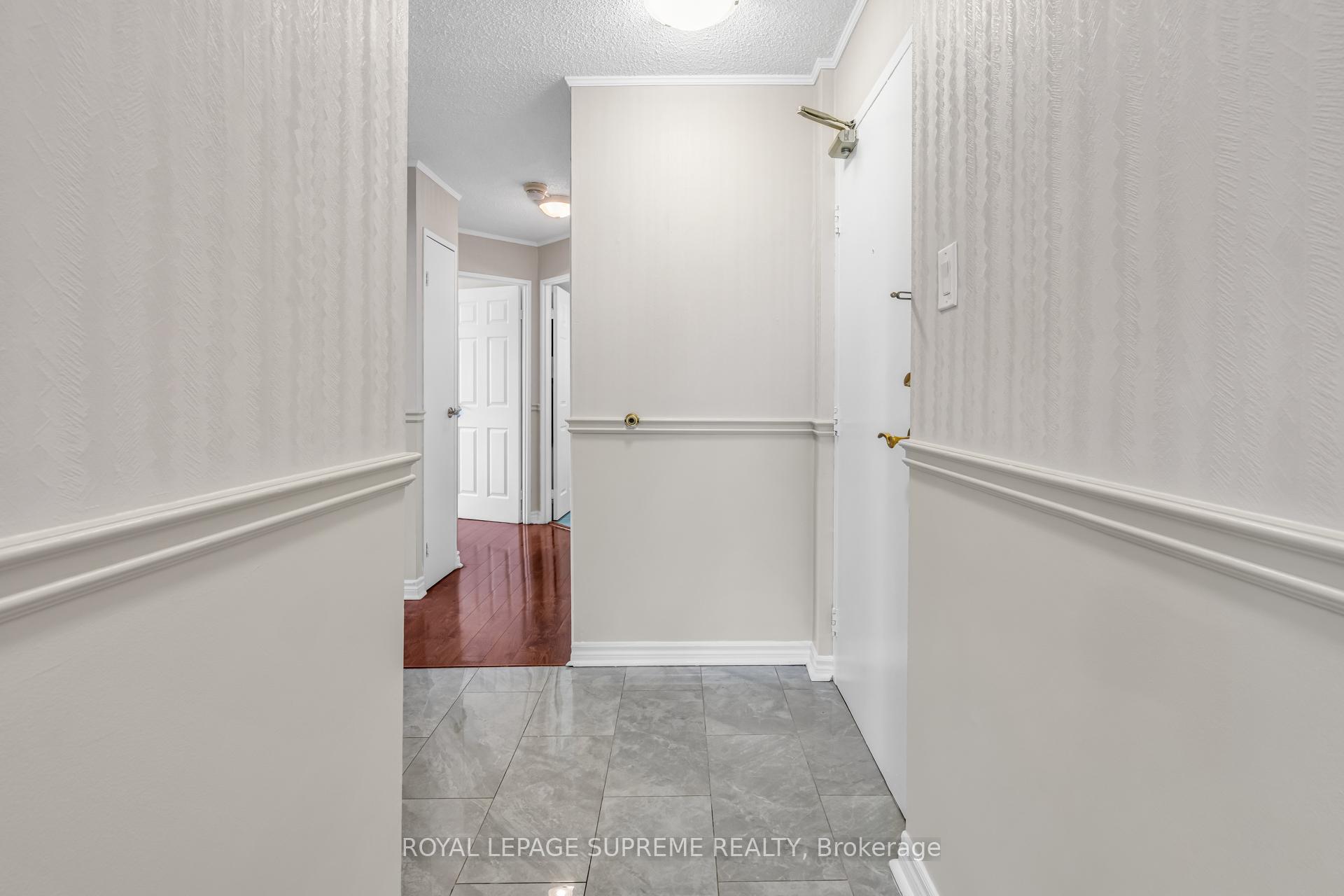 3590 Kaneff Crescent 1907