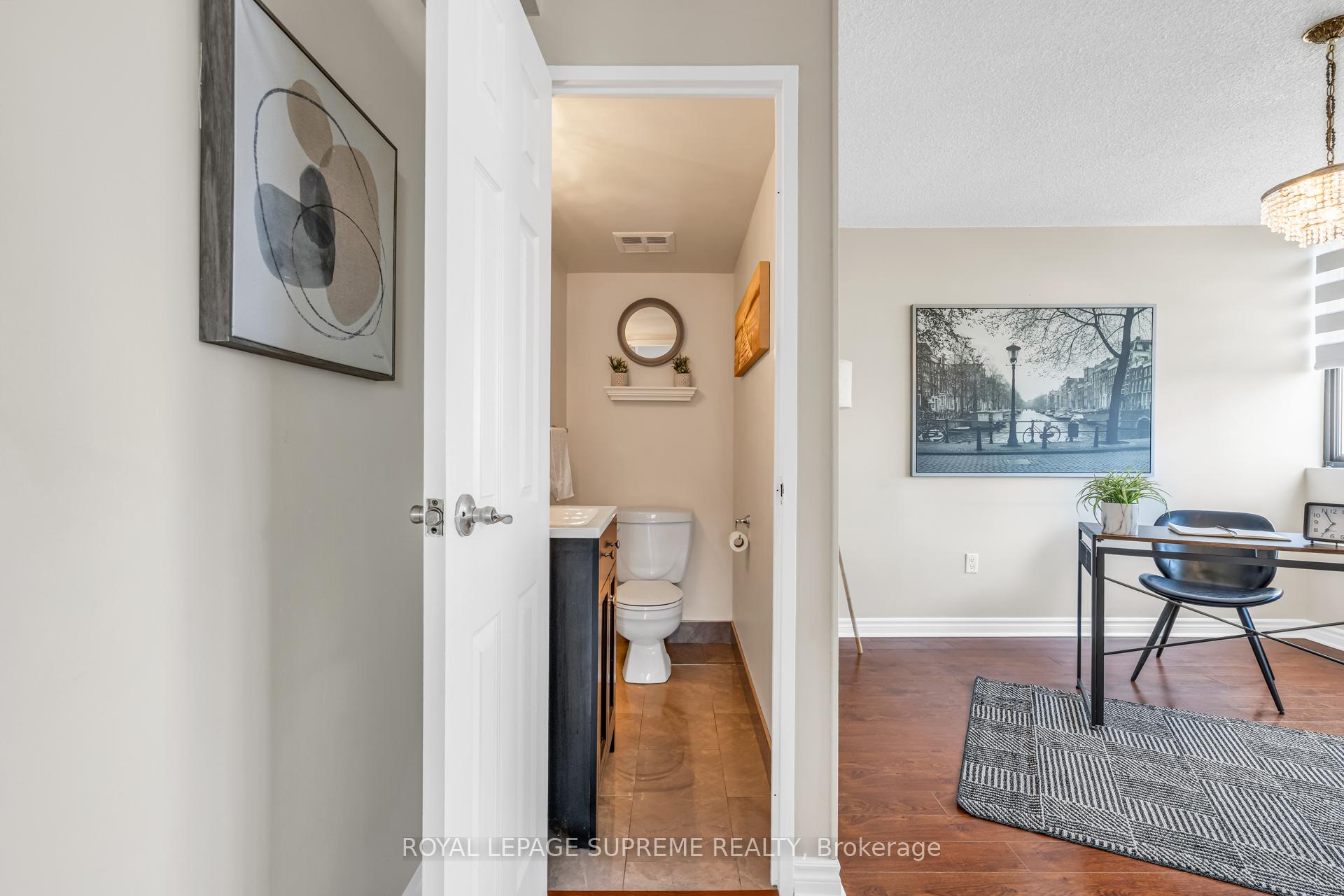 3590 Kaneff Crescent 1907