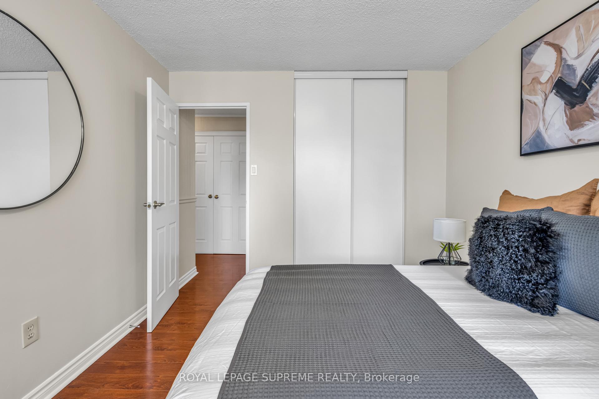 3590 Kaneff Crescent 1907