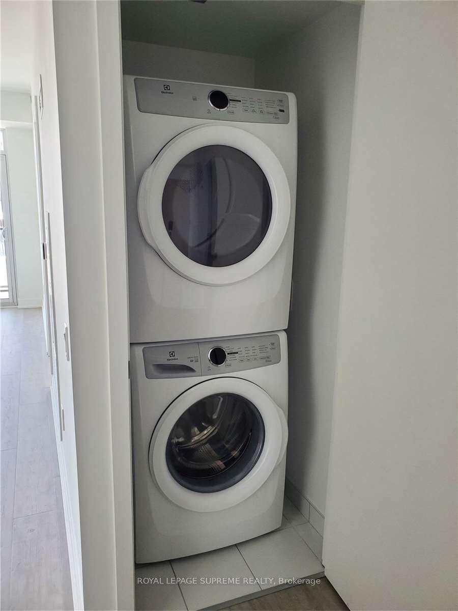 60 George Butchart Drive 417